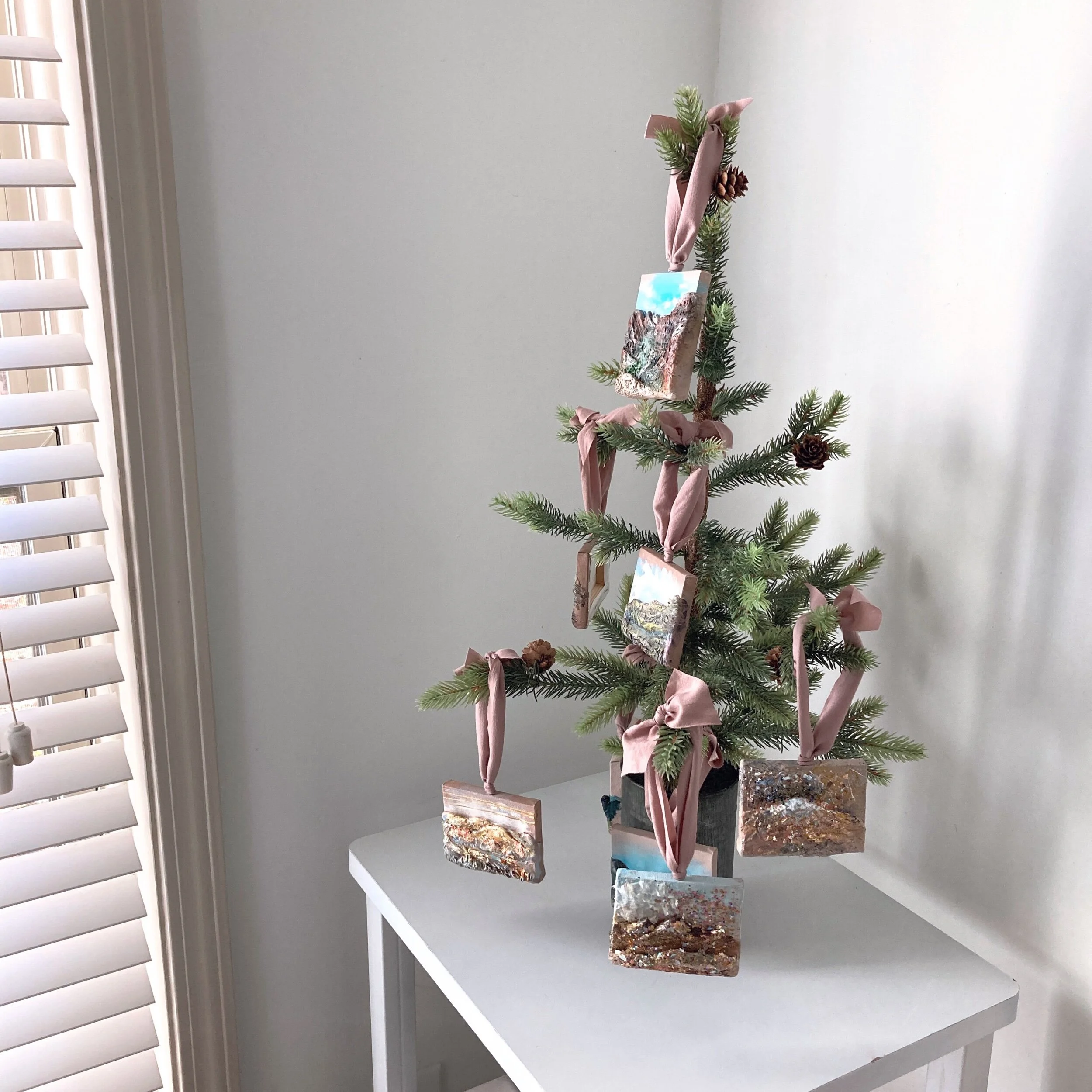 C30DE02B-327D-4ACB-A68B-FB740F73707A