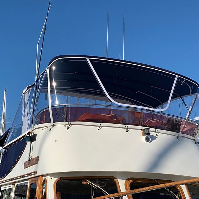 Strataglass enclosure, with Sunbrella Plus flybridge and aft deck bimini for George and Maria Rance&rsquo;s powerboat.
Pleasure to work for you guys and thanks for the additional 5 jobs you gave us upon completion. Love a happy customer.
#strataglass