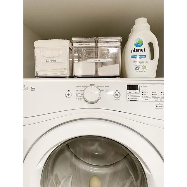 Who is over laundry?! 🙋🏻&zwj;♀️🙋🏻&zwj;♀️🙋🏻&zwj;♀️ Every time I think I&rsquo;m done, I turn around and a new pile has started 🤦&zwj;♀️ Whether you have a laundry room or reach-in laundry closet, create a system that works for you and can be ea