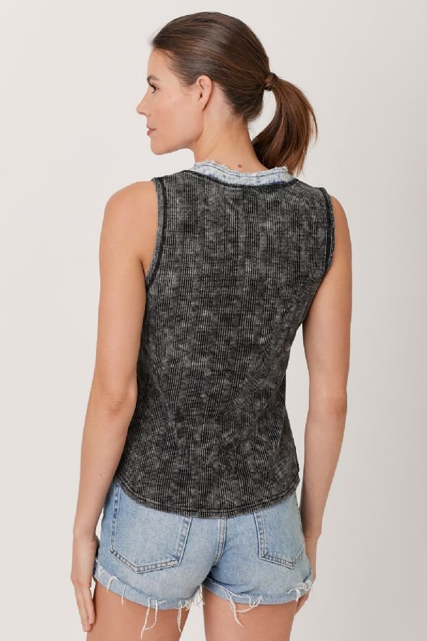 T_60465-Black_06.jpeg