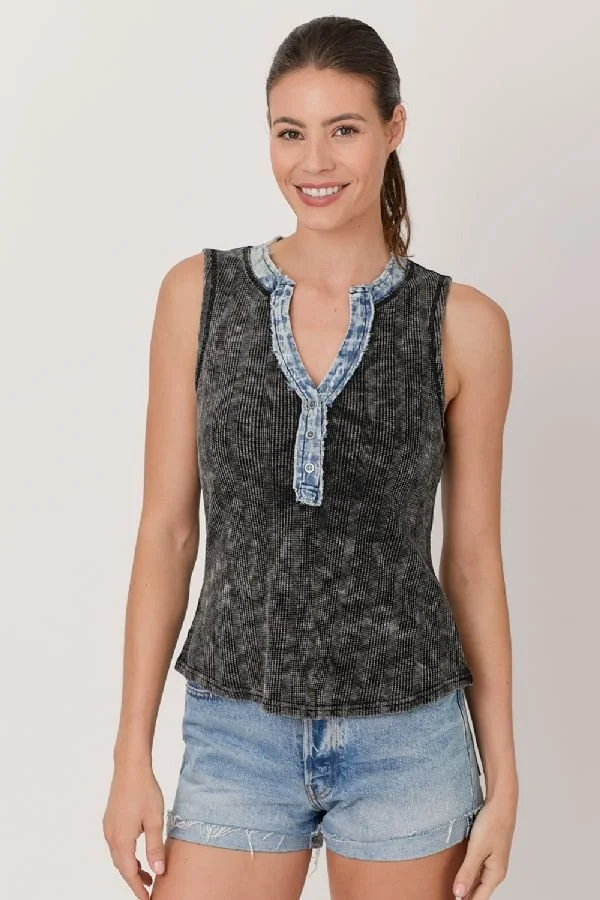 T_60465-Black_01.jpeg