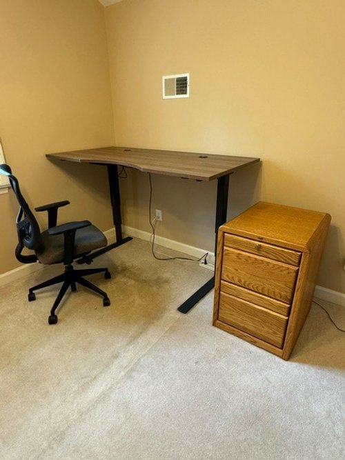 Adjustable Desk 2.jpg