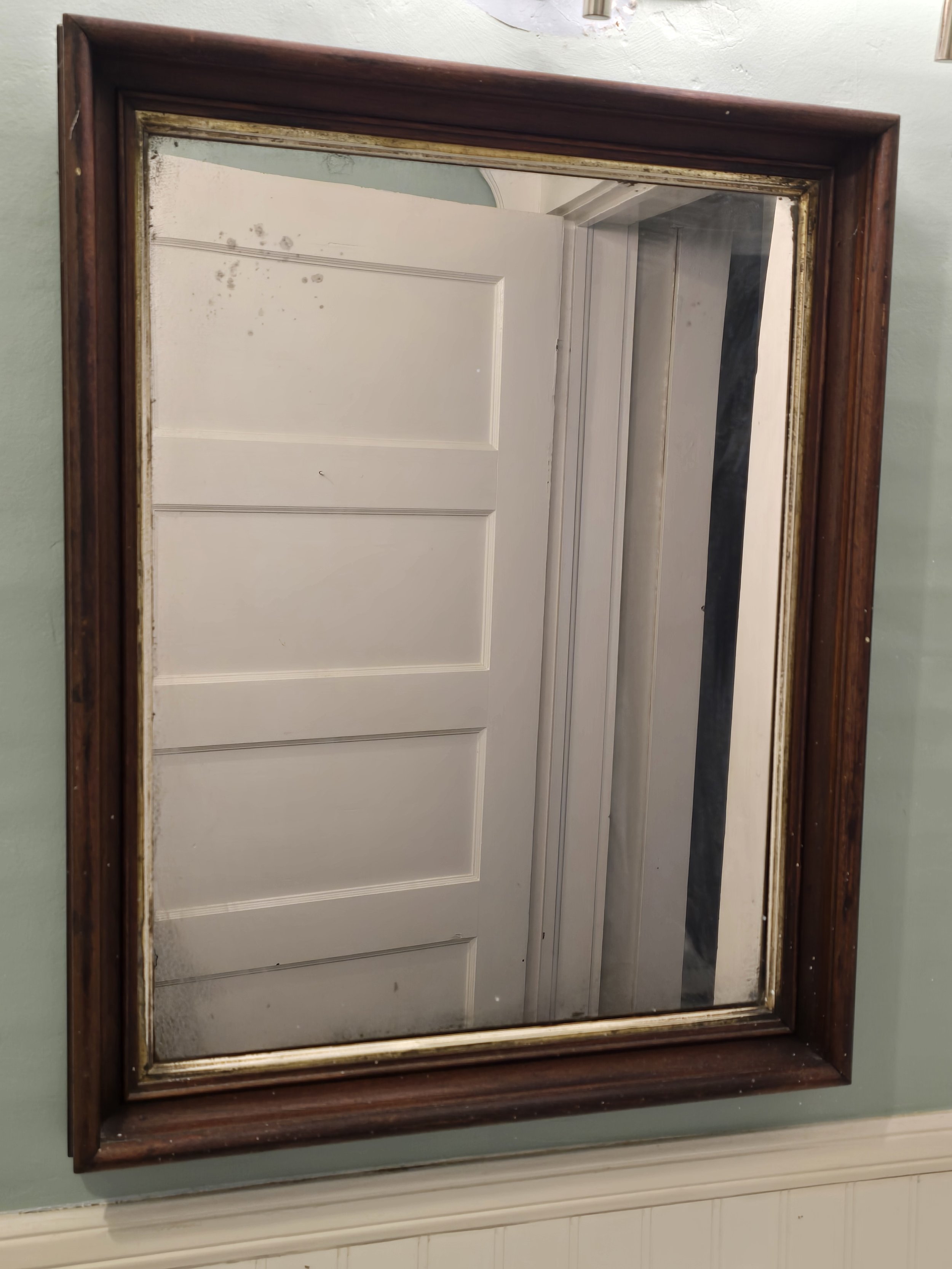 Mirror.jpg