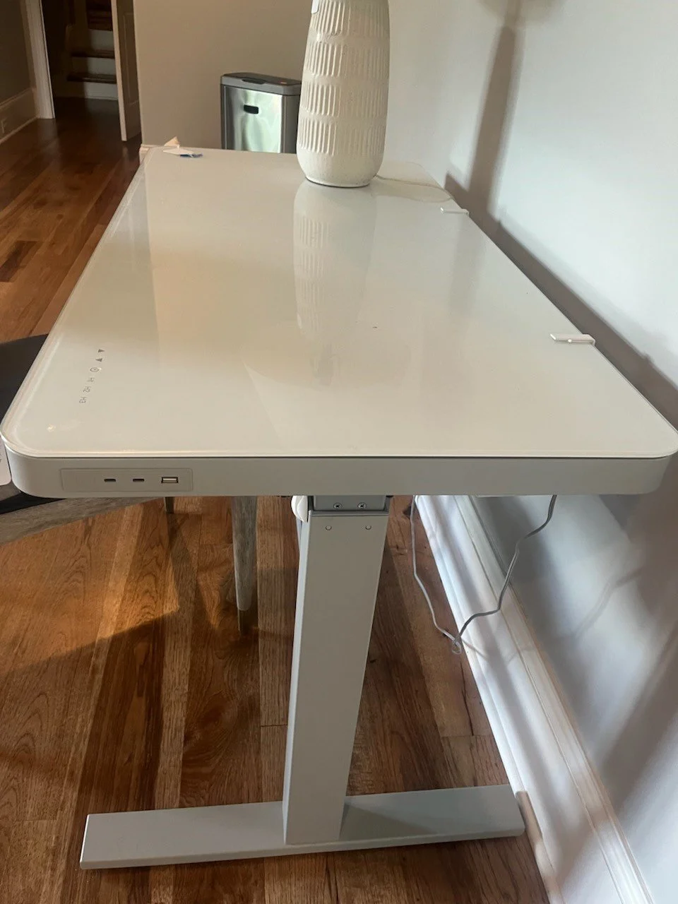 desk 2.jpg