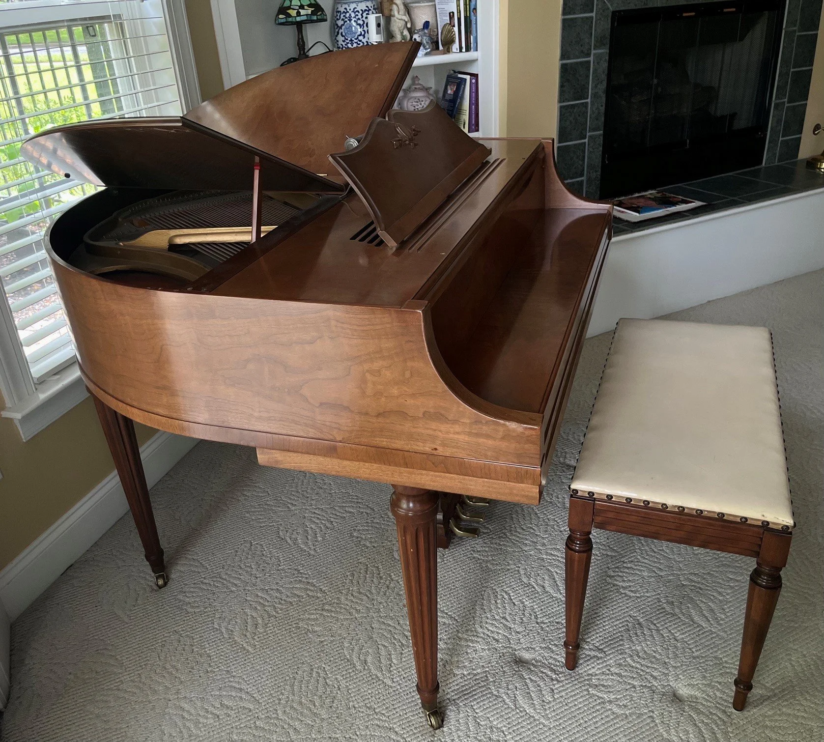 piano 1.jpg