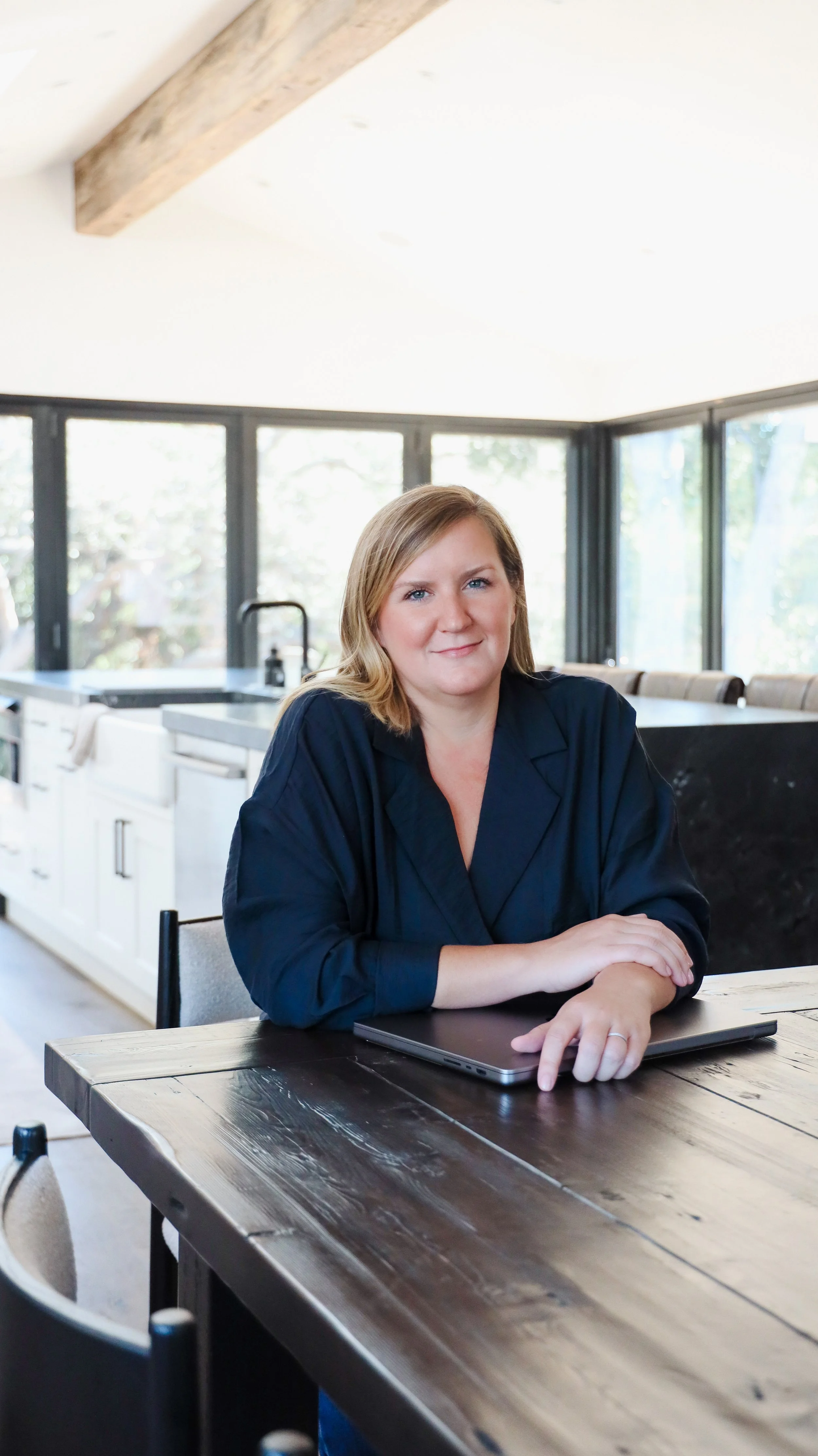 A former Fortune 500 People + Cultural executive, she is now determined to guide and support professionals in finding a meaningful and fulfilling career.