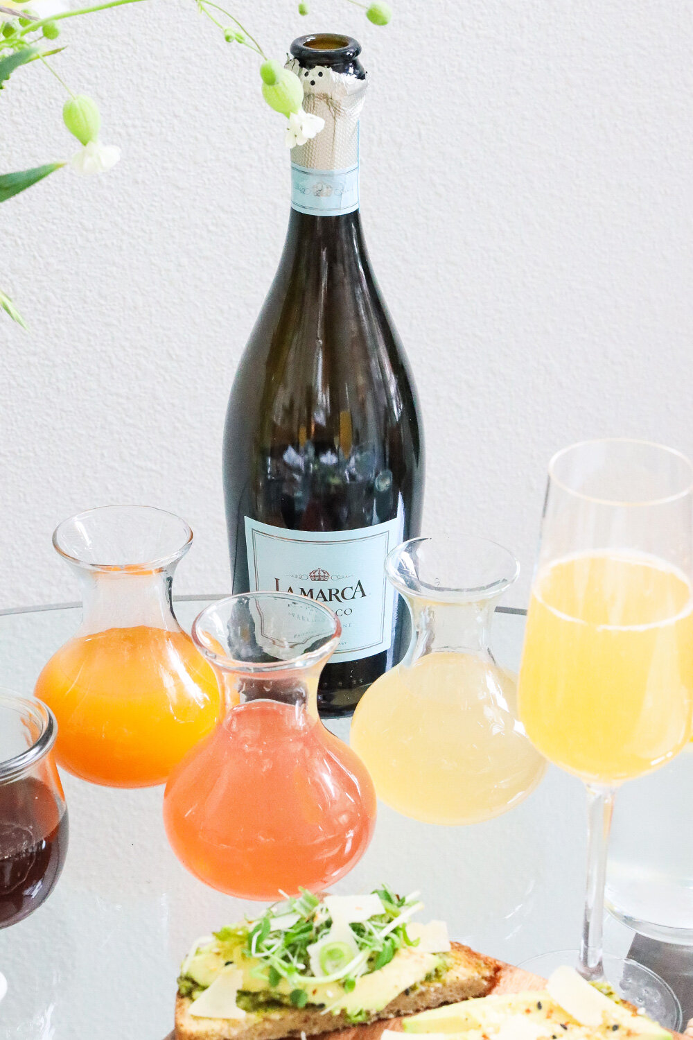 Entertaining-Brunch-mimosa-flight.jpg