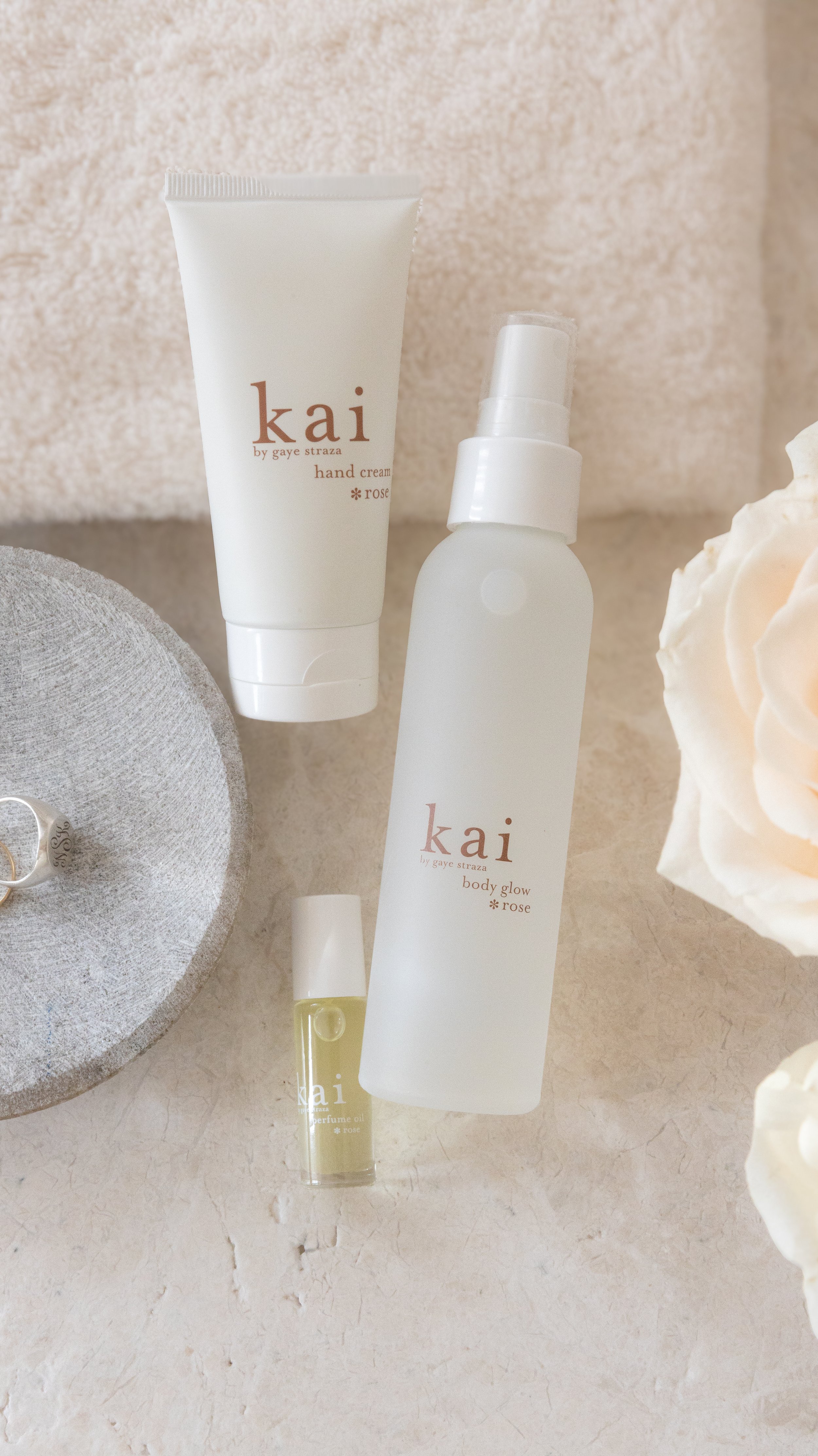 Kai_March 2024_rose perfume oil, body glow, hand cream%0A_Nicole Schmiedl-14.jpg