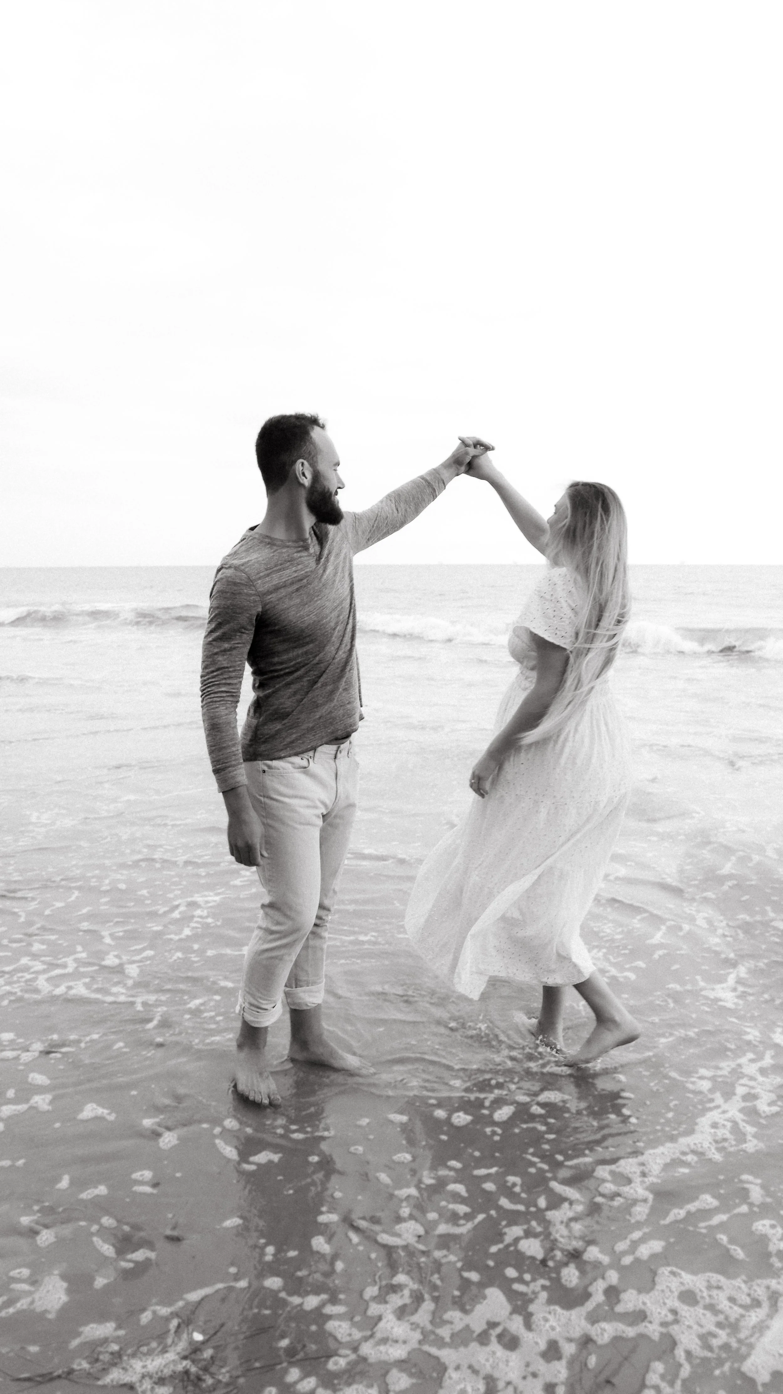 Nicole Schmiedl Maternity Photography: Perlin Family's Beautiful Santa Barbara Beach Portrait
