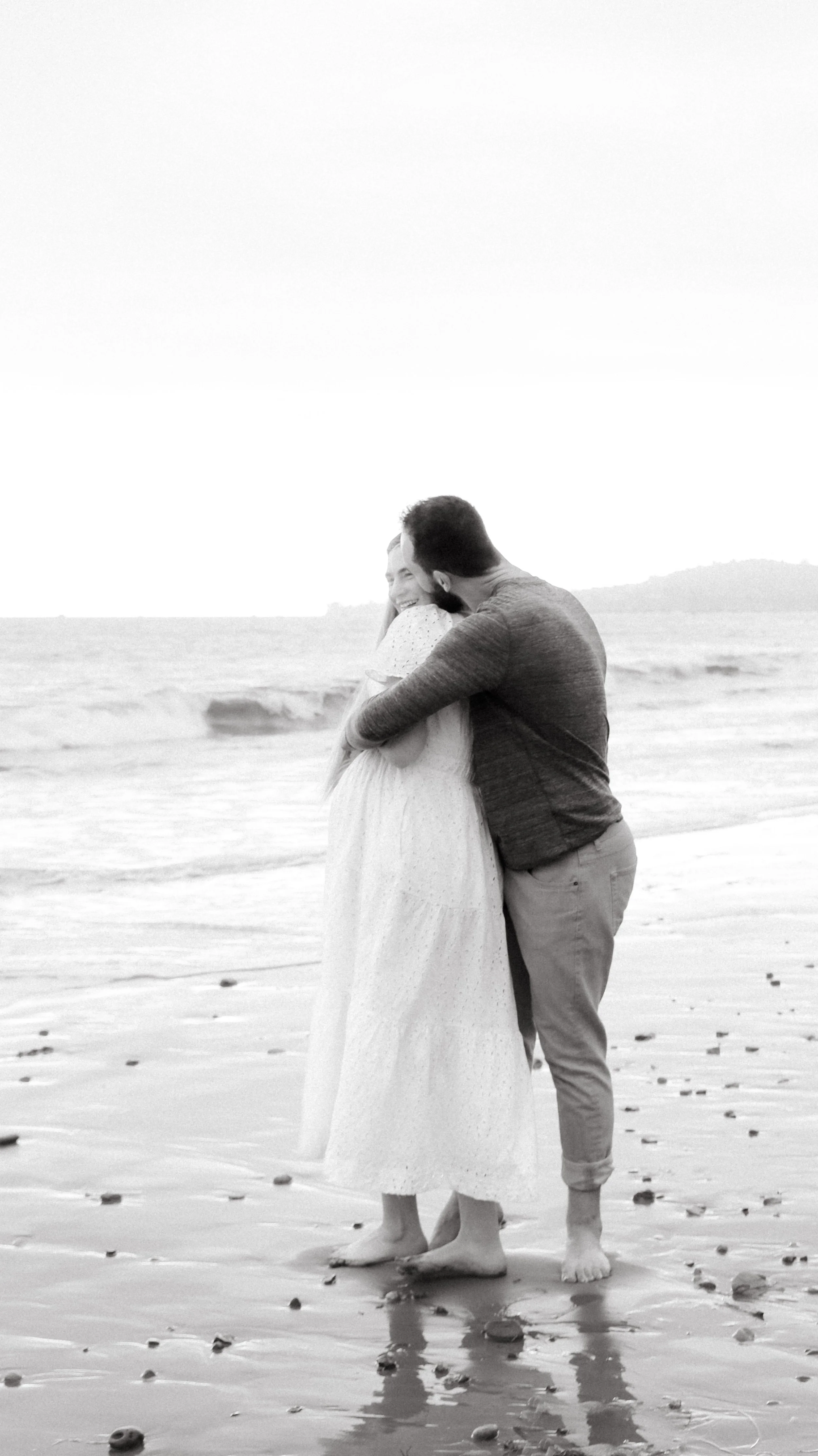 Nicole Schmiedl Maternity Photography: Perlin Family's Beautiful Santa Barbara Beach Portrait