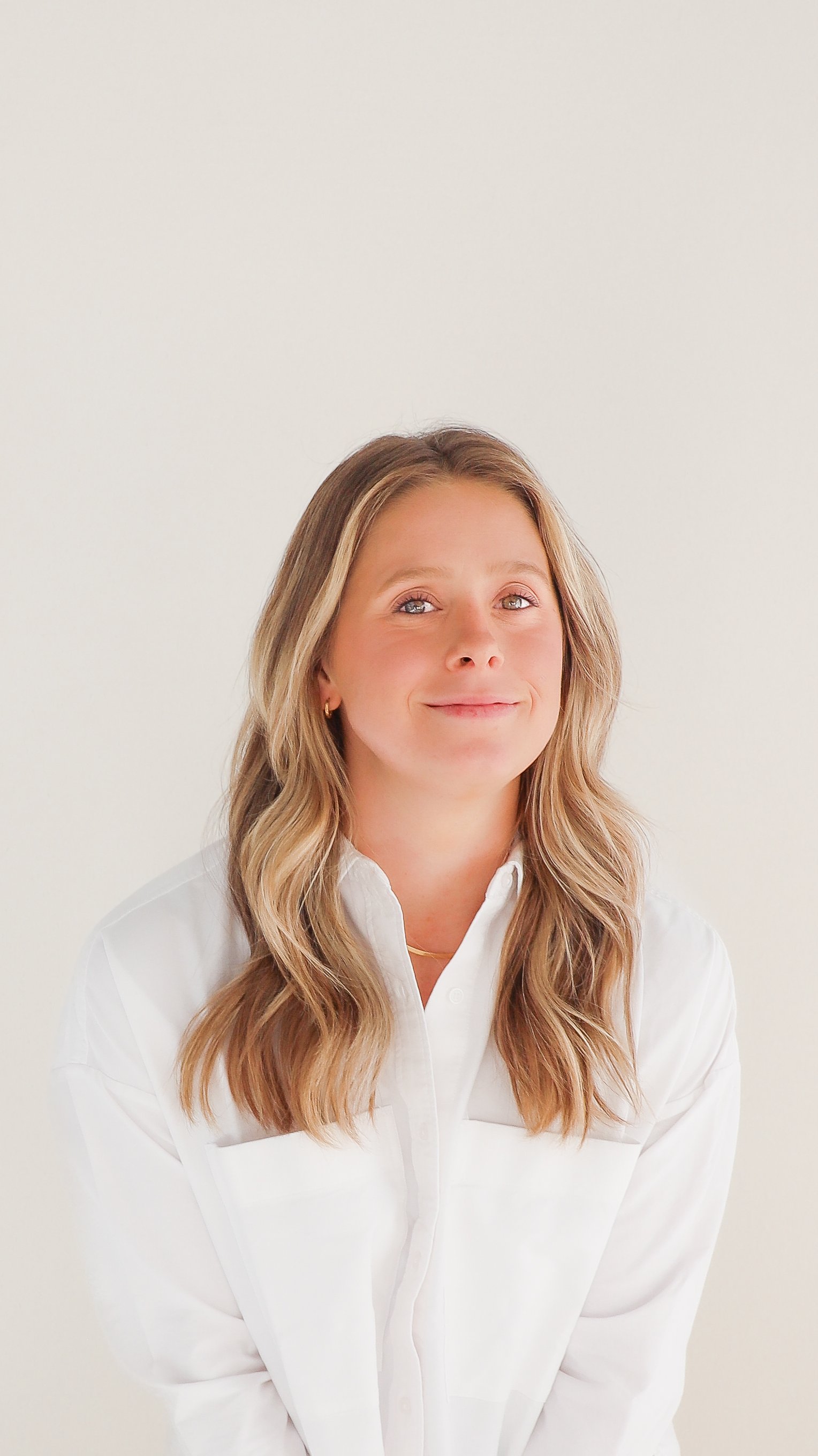 Jackie Dove by Nicole Schmiedl