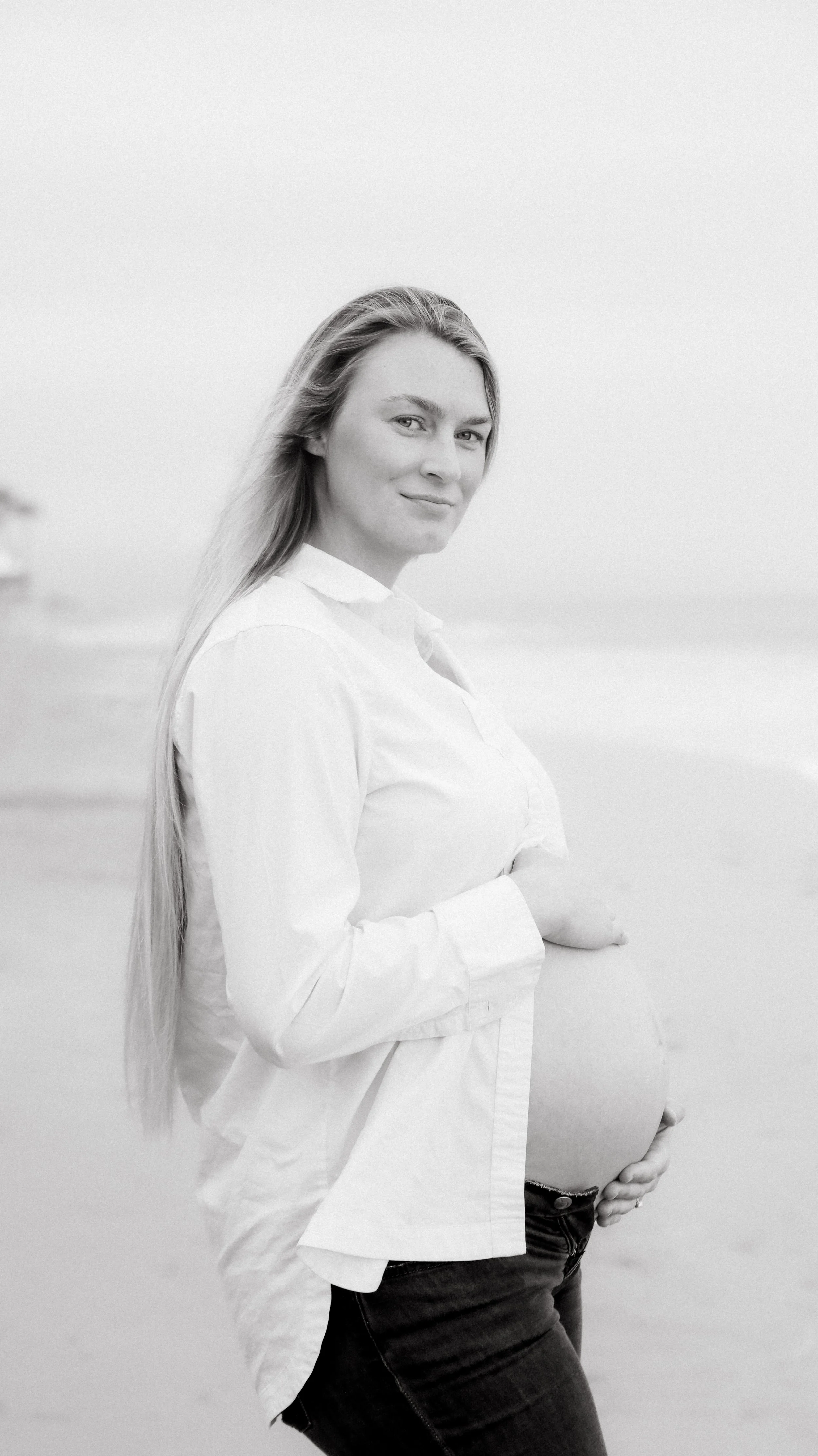 Nicole Schmiedl Maternity Photography: Perlin Family's Beautiful Santa Barbara Beach Portrait
