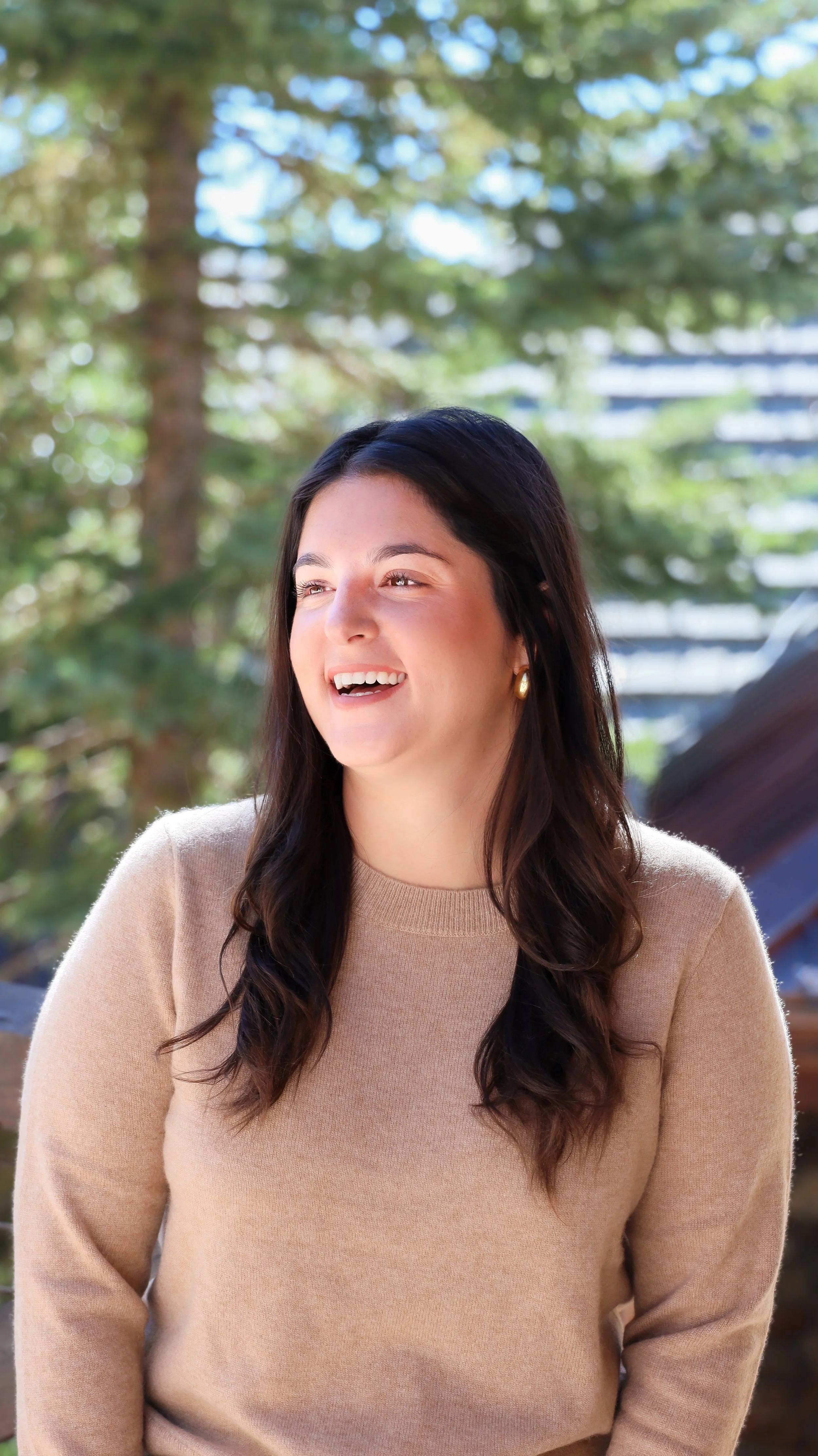 Ebru Altuner Kaufman, Founder of Apres Report, by Nicole Schmiedl Photography