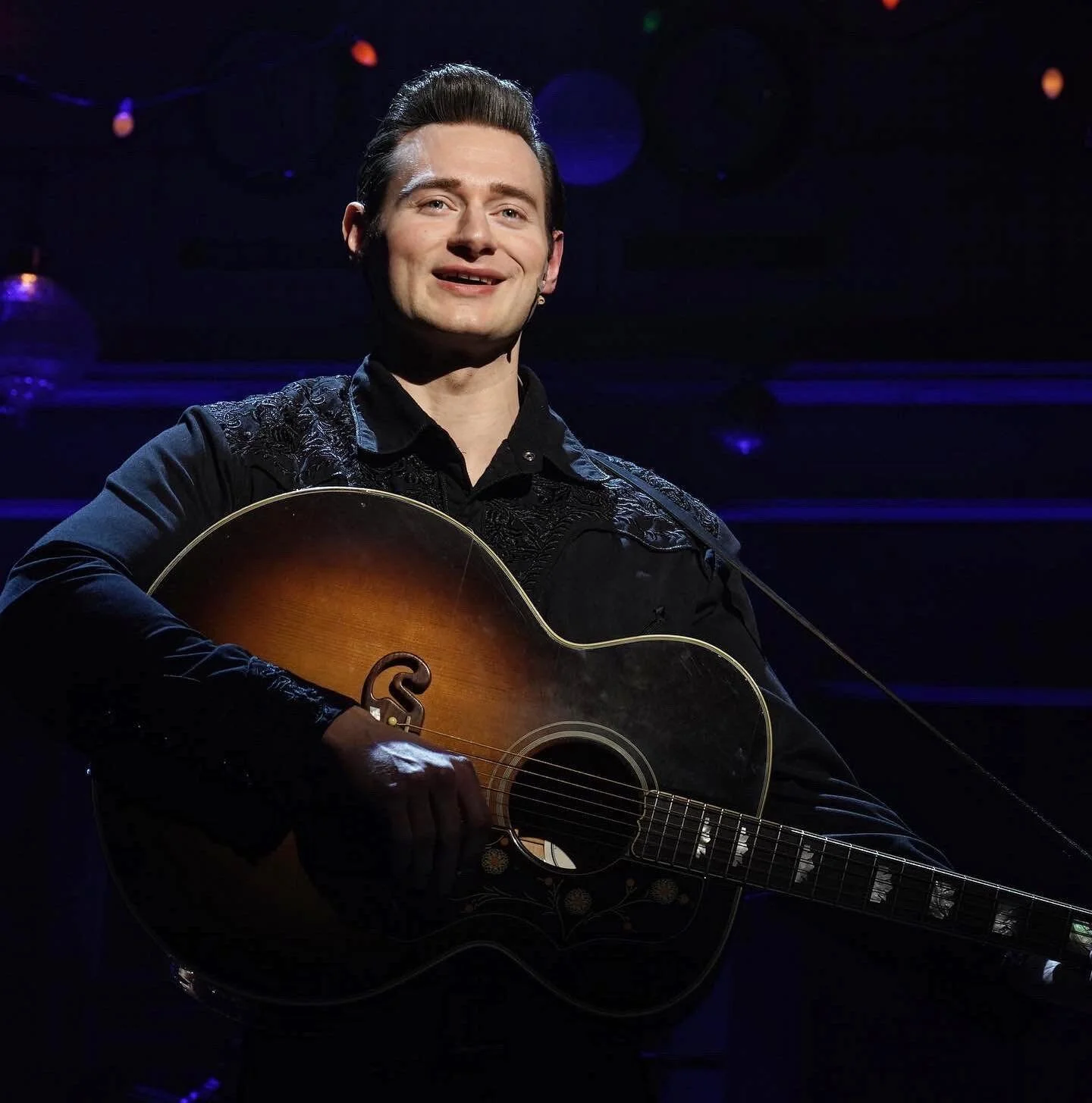 Started this new year by finishing the run of a very special show. ✅ 

These last few months living and working with some of the goofiest and most fun goobers I could&rsquo;ve asked for; playing legendary Johnny Cash in an exciting new holiday sequel
