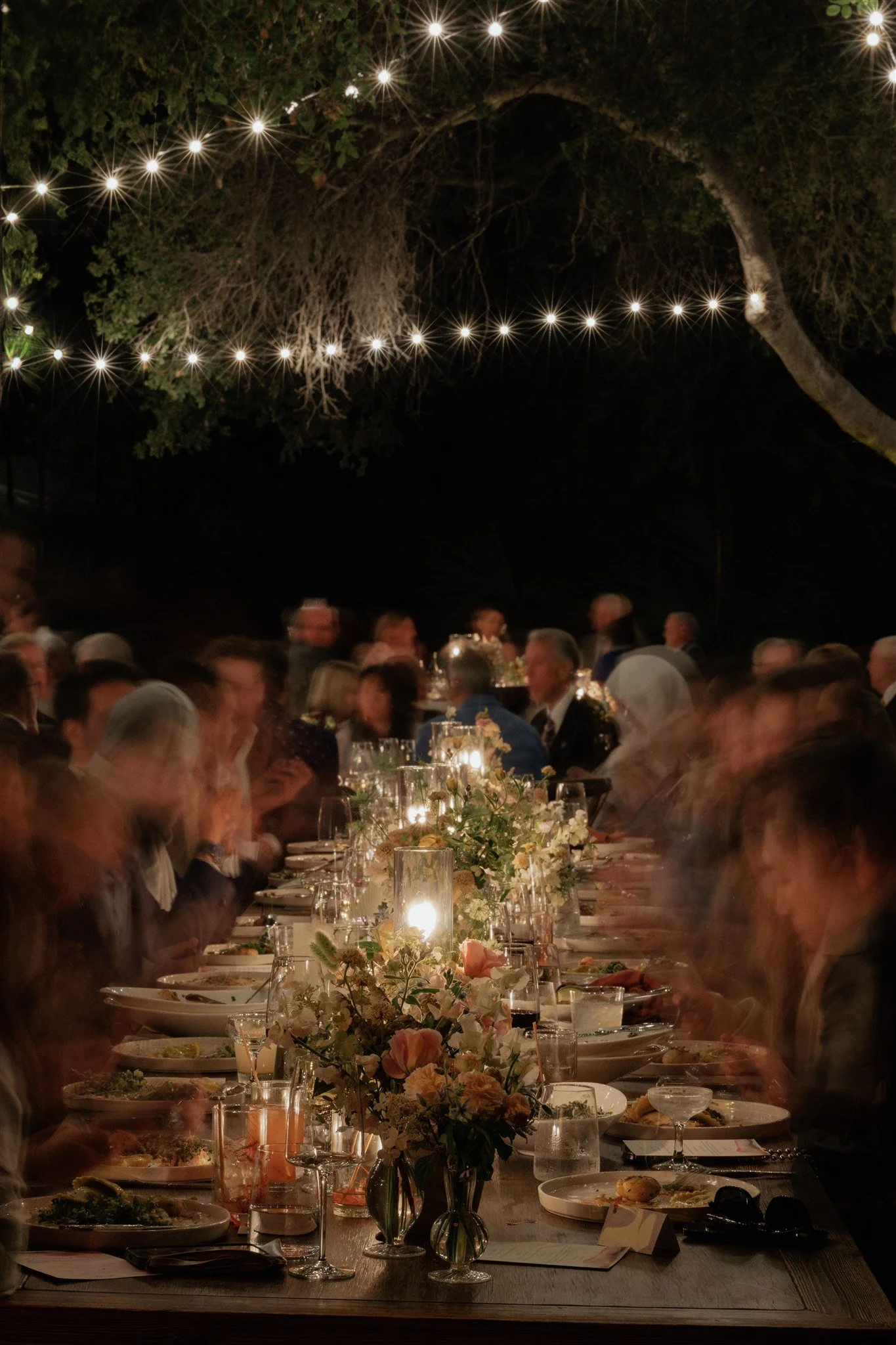 The season is about connection&mdash;and nothing connects people like gathering at the table.

We&rsquo;re honored to set the stage for unforgettable holiday moments.

Contact us today to lock in your holiday celebration!

Planning &amp; Design: @lit