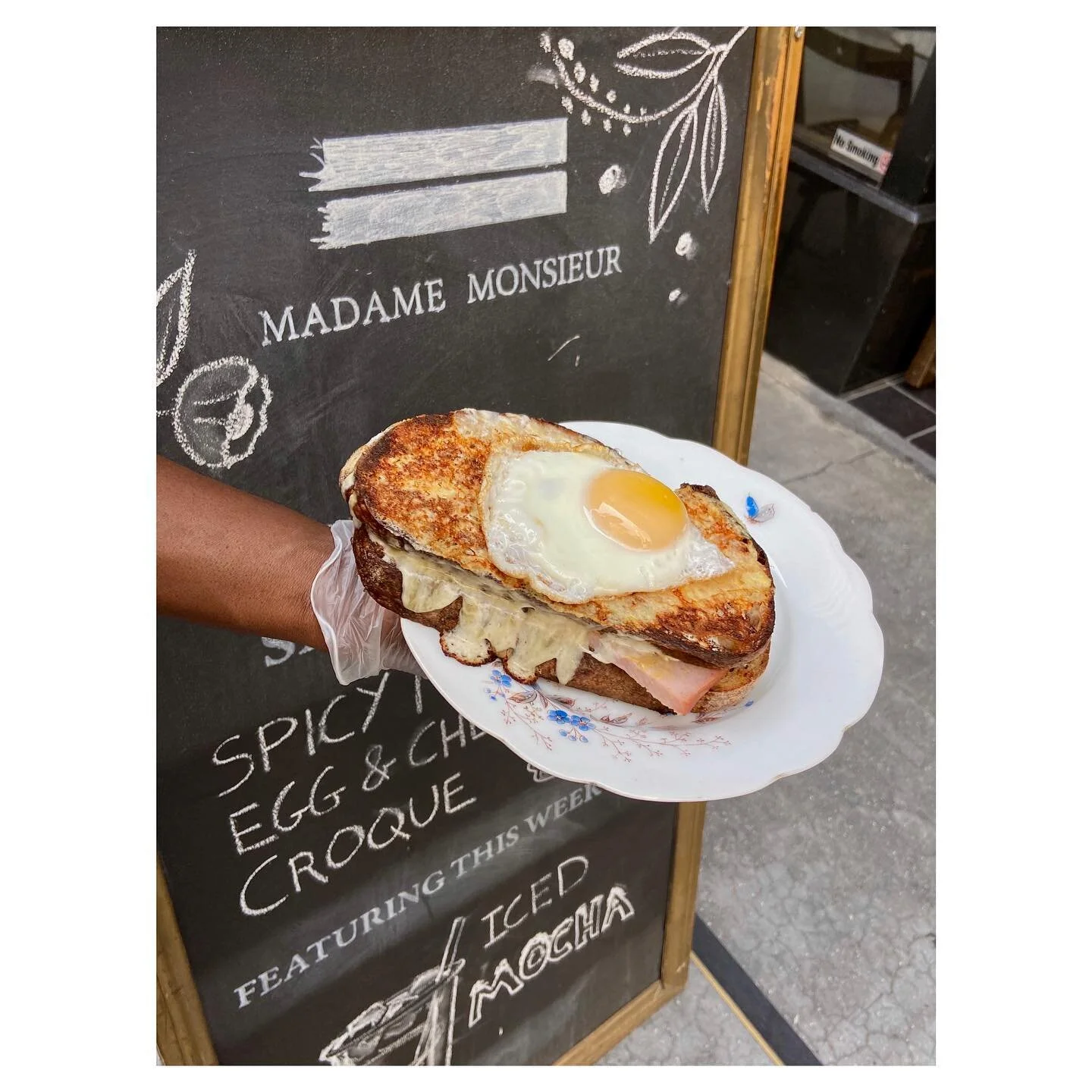 Add an egg and make it a Croque Madame 🍳 🔥 
.
.
.
#organic #artisanbread #sourdough #grilledcheese #sandwich #dtla #downtownla #localbusiness #coffeeshop #lunchtime #mmemrla