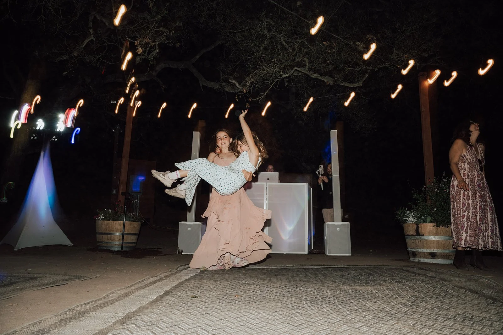 THEDELAURAS_THEMACDONALDFARM_WEDDING_MICHAEL_DANIEL1660.jpg