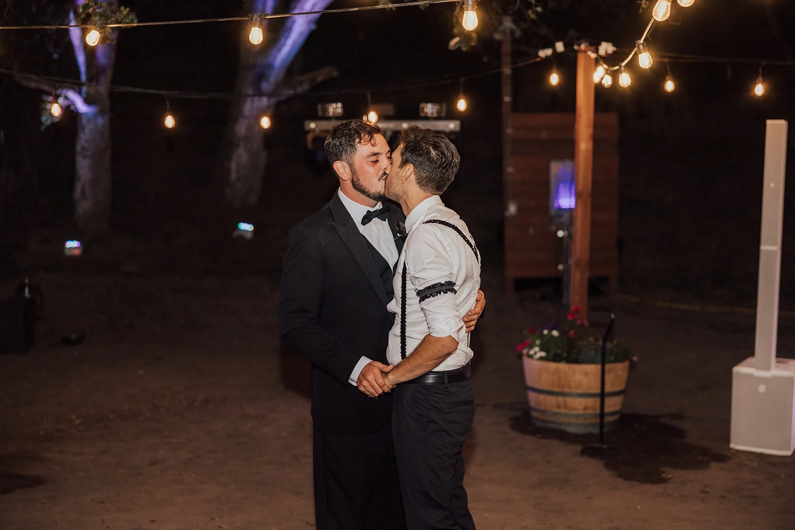 THEDELAURAS_THEMACDONALDFARM_WEDDING_MICHAEL_DANIEL1526.jpg