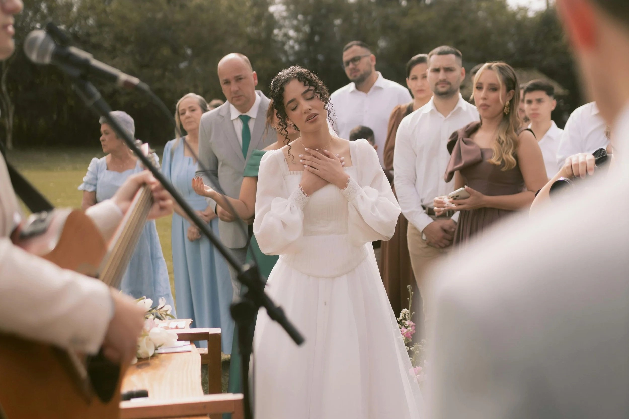 live jazz band for wedding ceremony musicians emotional moment