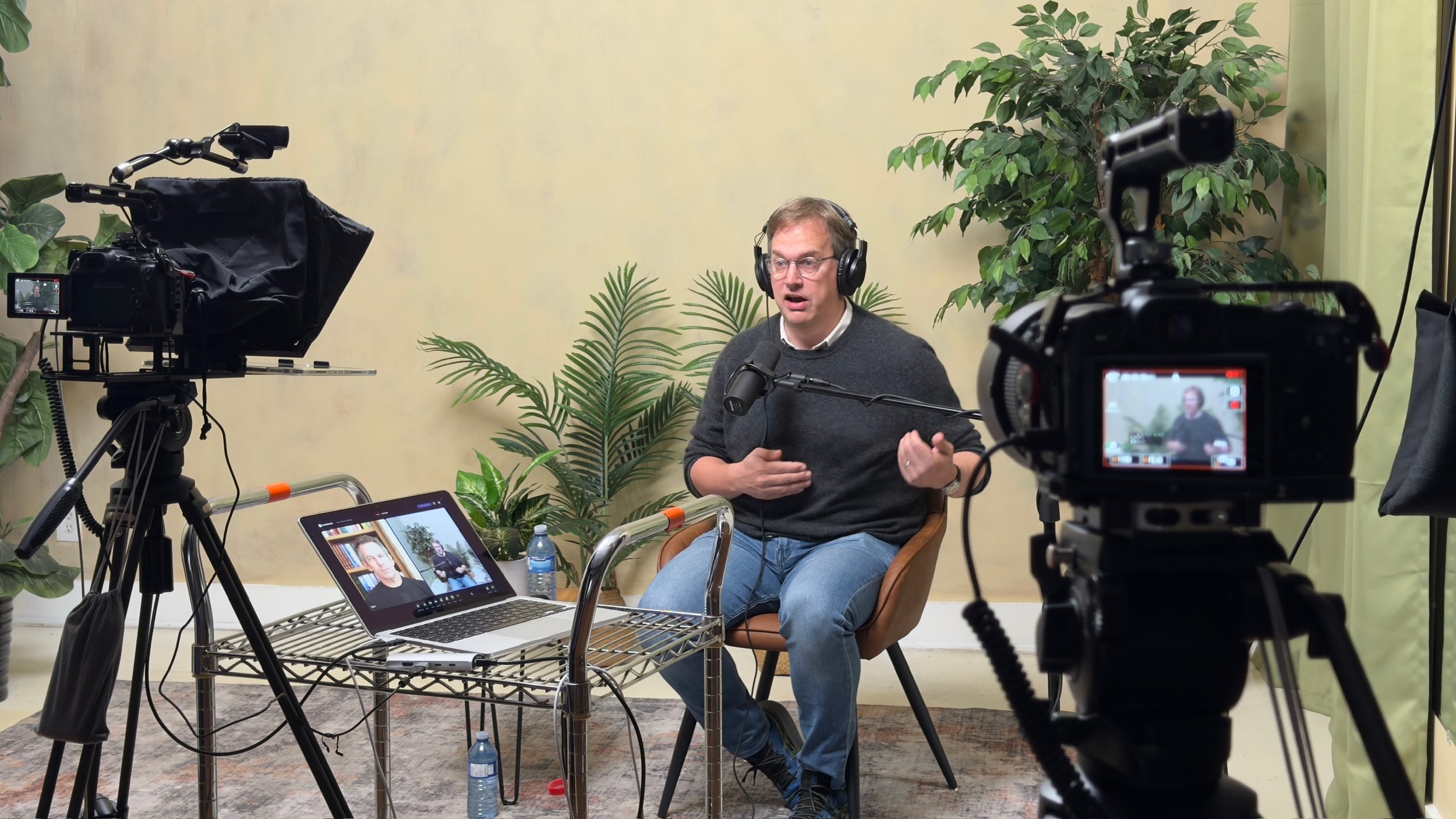 Sam Harris Teleprompter Setup