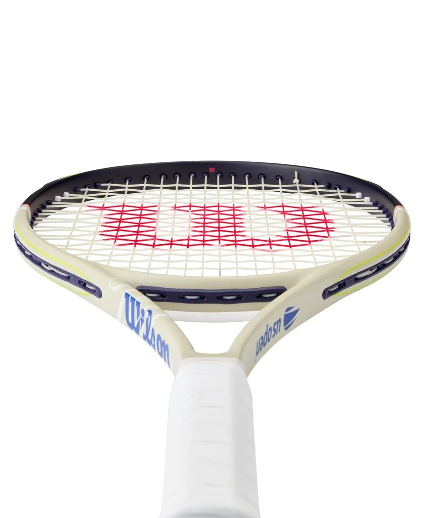 WR215811U_3_BLADE_98_16x19_v10_US_OPEN_2026_FRM_Blue_Beige.png.high-res_1024x1024.webp