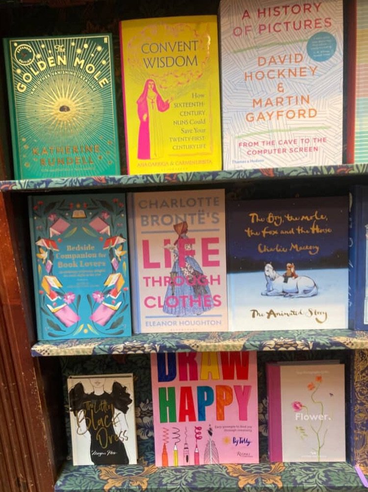 What a way to start launch week &mdash; &lsquo;Charlotte Bront&euml;&rsquo;s Life Through Clothes&rsquo; spotted out in the wild at the glorious, legendary @dauntbooks. And doesn&rsquo;t it look lovely on the shelf?

Huge thanks to @lizathelitagent (