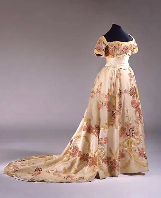 I&rsquo;ve been deep diving into complex Old Bailey records today (as one does), and am still very much in the middle of turning this research into something worth reading. So, I&rsquo;m rewarding myself with a moment of beauty: this 1901, Jeanne Paq