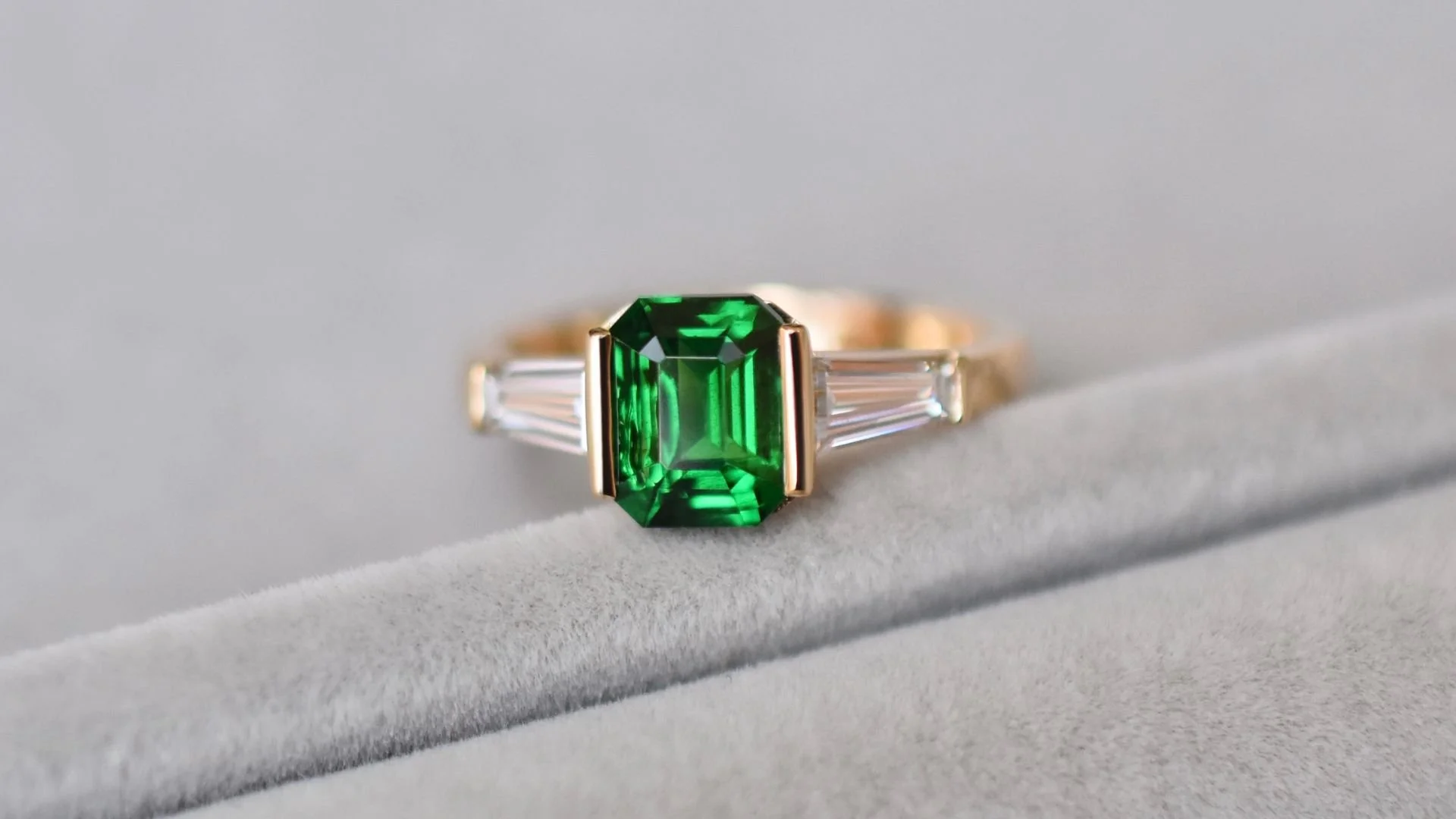 What to Expect at Your First Custom Ring Consultation in Singapore