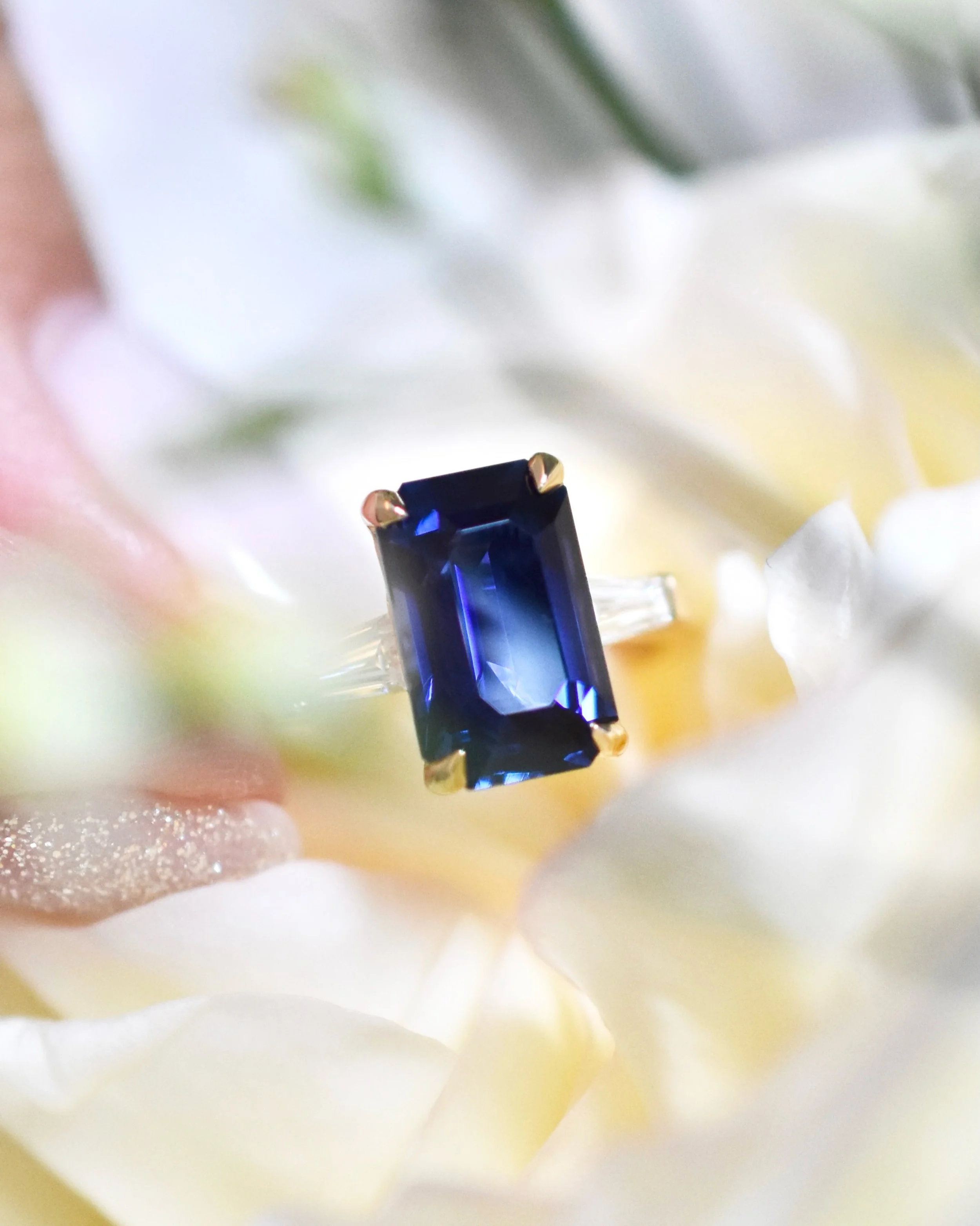Our favorite pop of color 💙
Unheated blue sapphires that speak for themselves. They are rare, radiant, and completely natural ✨

Would you wear this ocean-blue beauty every day or save it for special moments? 👀💎