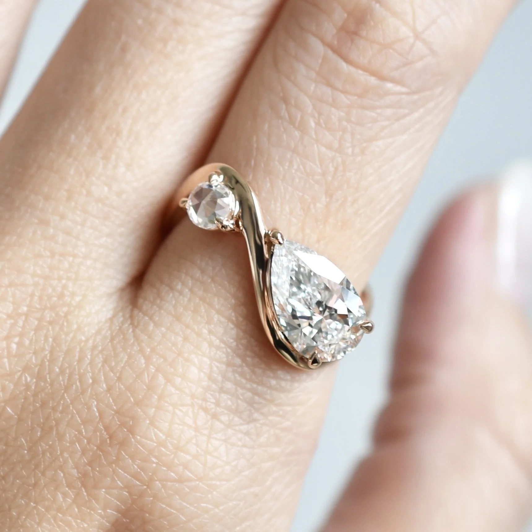 August Oval and Round Rose Cut Diamond Ring in Rose GoldPhoto 31-7-24, 11 34 20 (1) 2.jpg