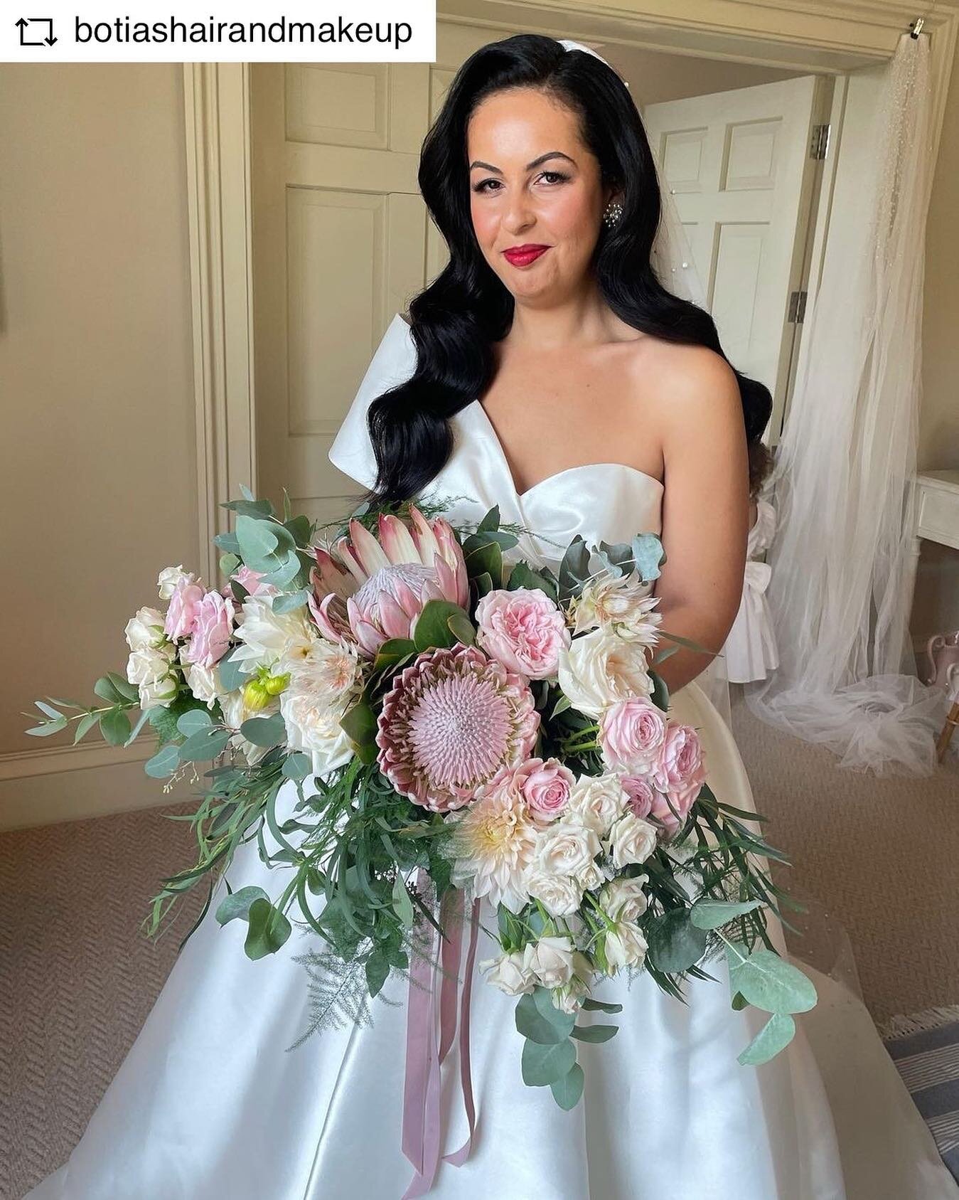 Beautiful Sade🤍 
Thank you for choosing me, I loved being on your wedding journey with you! Total sweetheart 🤍🤍

#REPOST @botiashairandmakeup with @get__repost__app  SADE// My gorgeous bride from yesterday&rsquo;s wedding at the stunning @wilderne