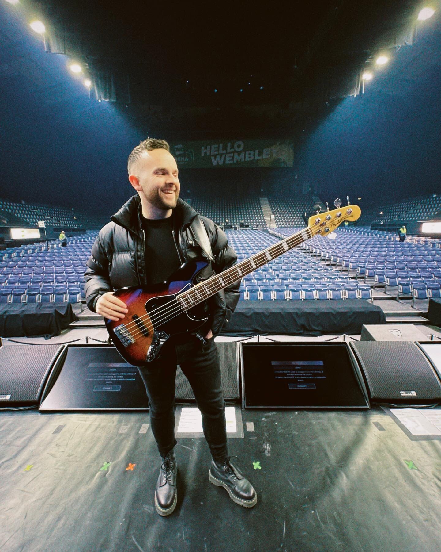 Ey up Wembley.

@fender 

#wembleyovoarena