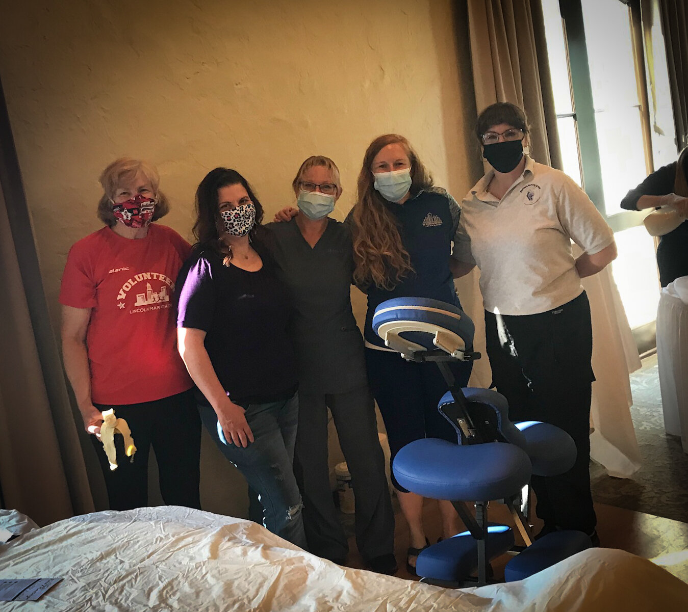 Photo of masseuses