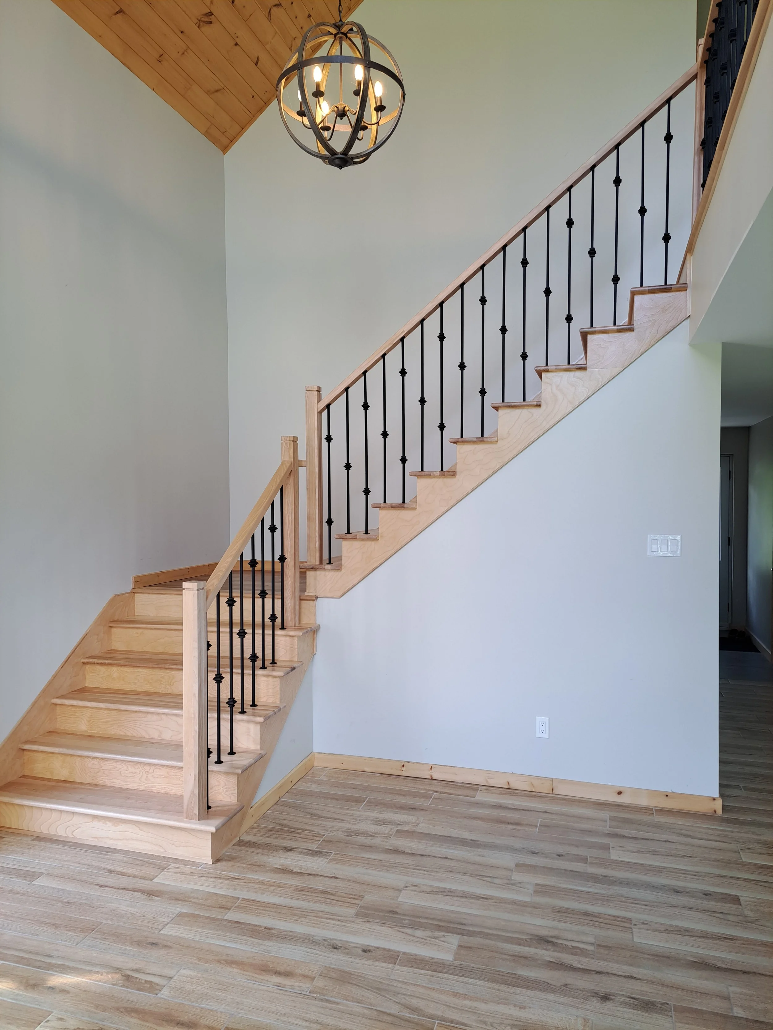 MKL Rénovation et Finition Inc. | Réalisation de l'escalier et de la rampe
