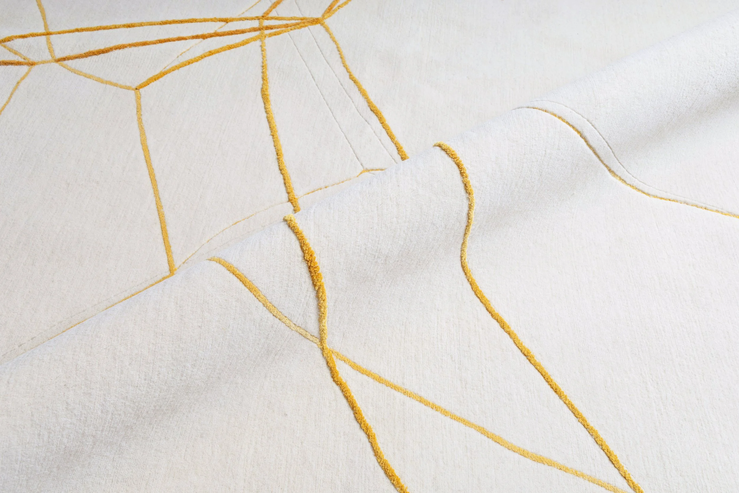 Spider-1-Detail1-Handknotted-Zoometry-CreativeMattersInc-RDAI.jpg