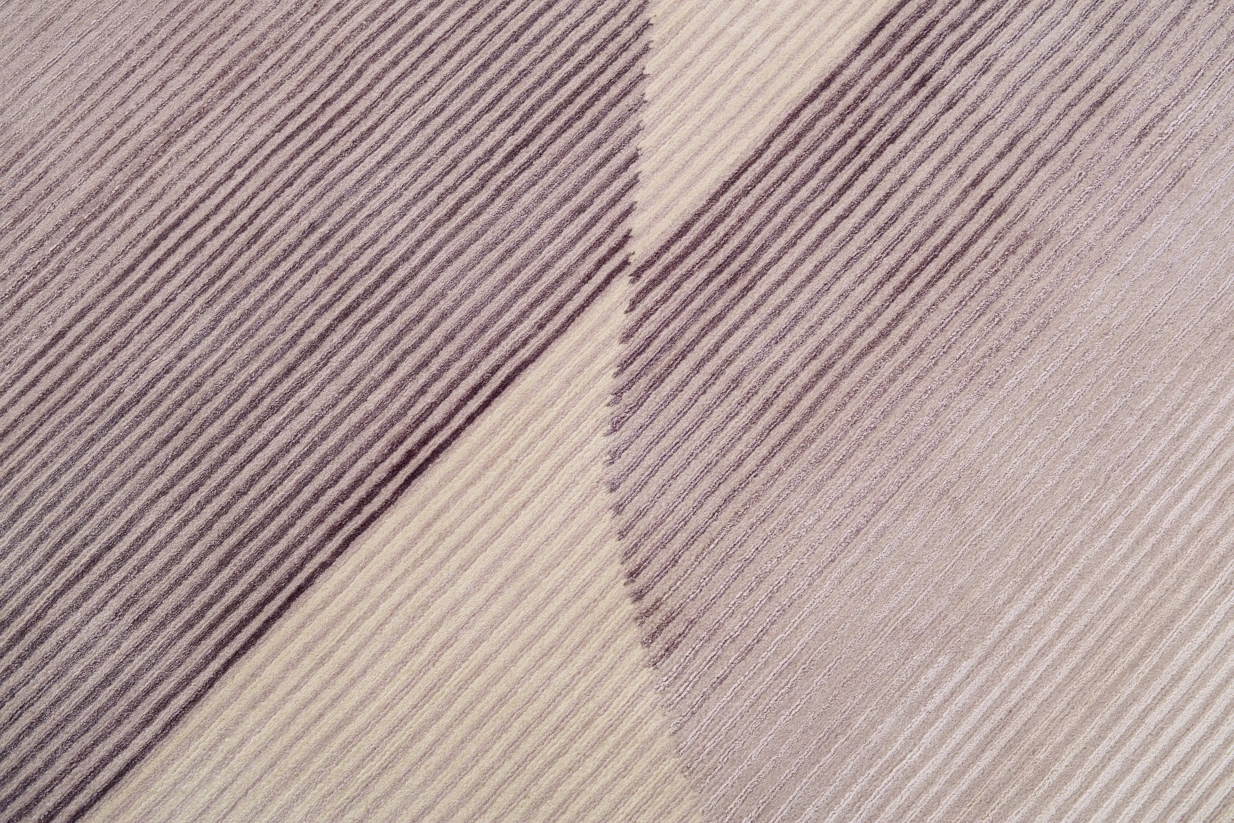 Lucent-Amethyst-Detail2-Handknotted-Loominary-CreativeMattersInc.jpg