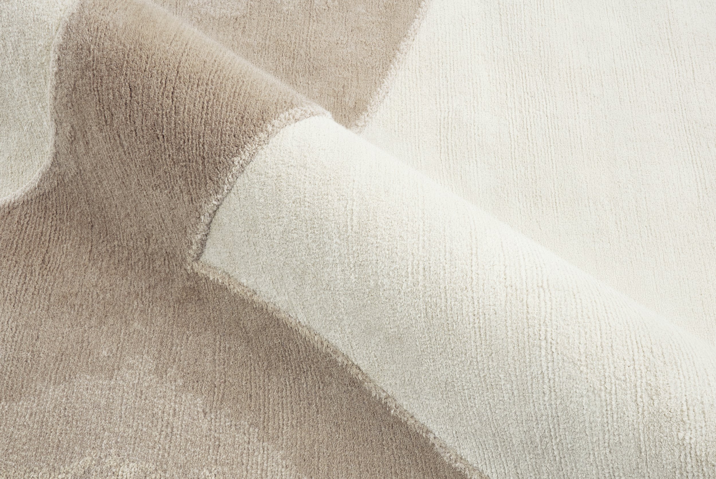 Refrain-Linen-Detail1-Handknotted-Vanguard-CreativeMattersInc_low.jpg