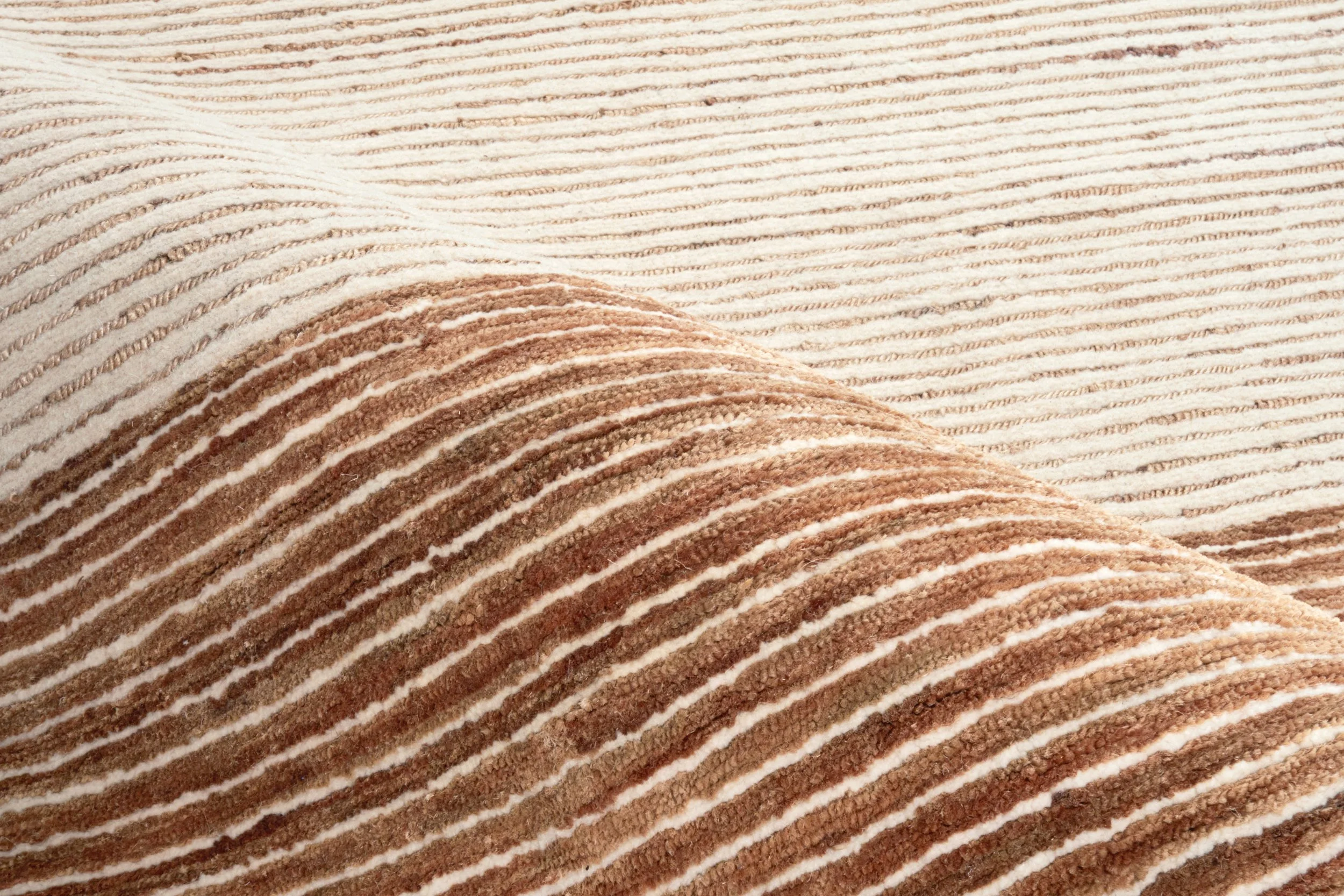 Leera-Natural-Detail1-Handknotted-Loominary-CreativeMattersInc.jpg