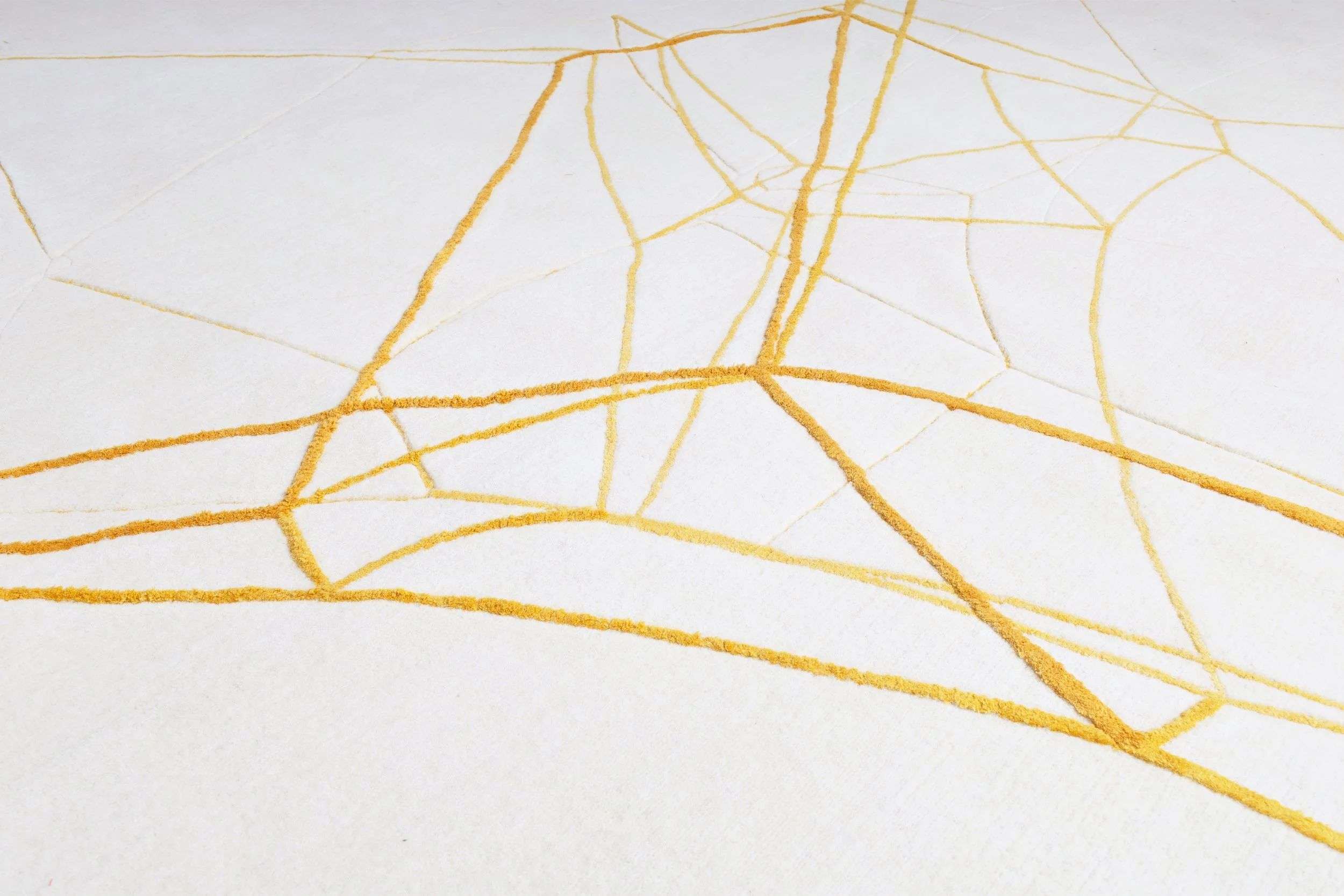 Spider-1-Detail2-Handknotted-Zoometry-CreativeMattersInc-RDAI.jpg