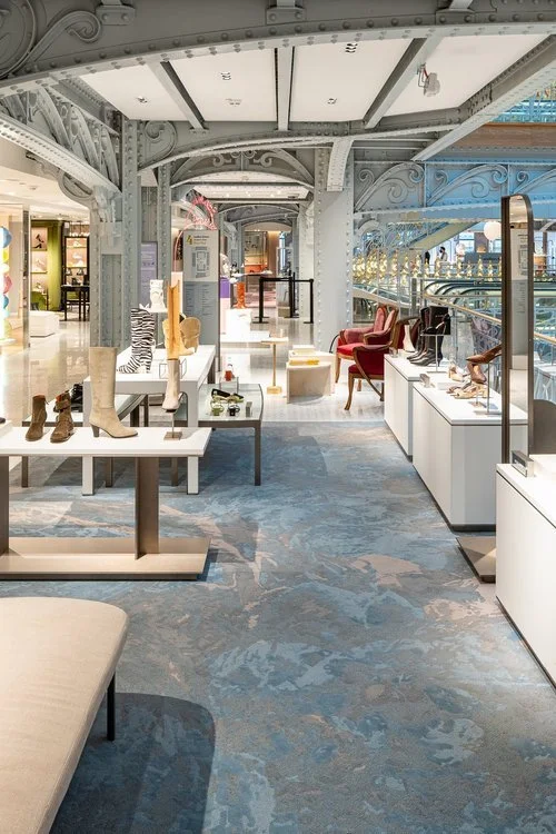 Custom rug design at a retail store lobby