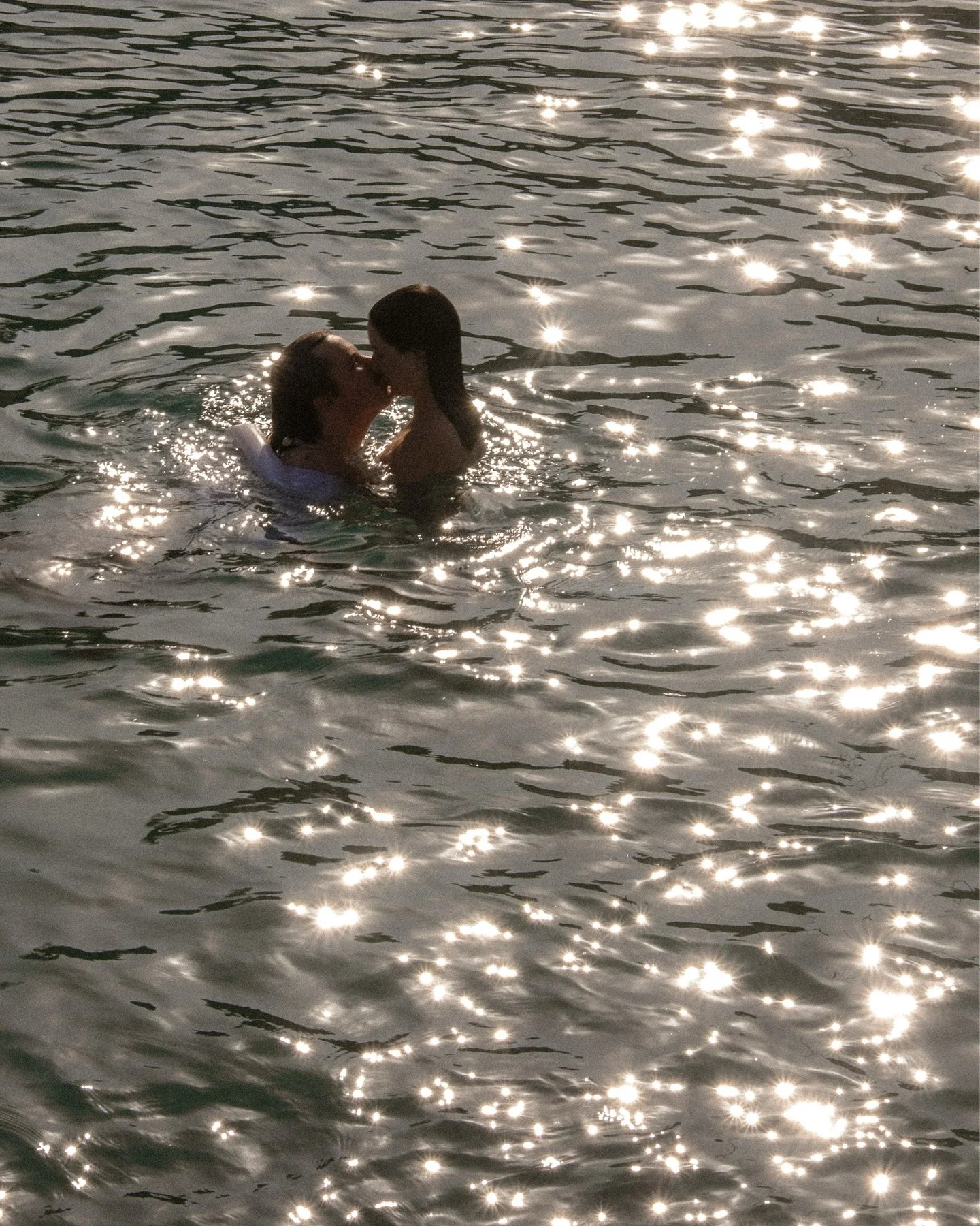 Milos memories ✨✨✨

When Maddy &amp; Scotty told me they wanted to do a &ldquo;trash the dress&rdquo; moment by jumping into the sea, I knew that we had to make sure it was special.

The OG plan was to cliff dive at Sarakiniko. However, after much de