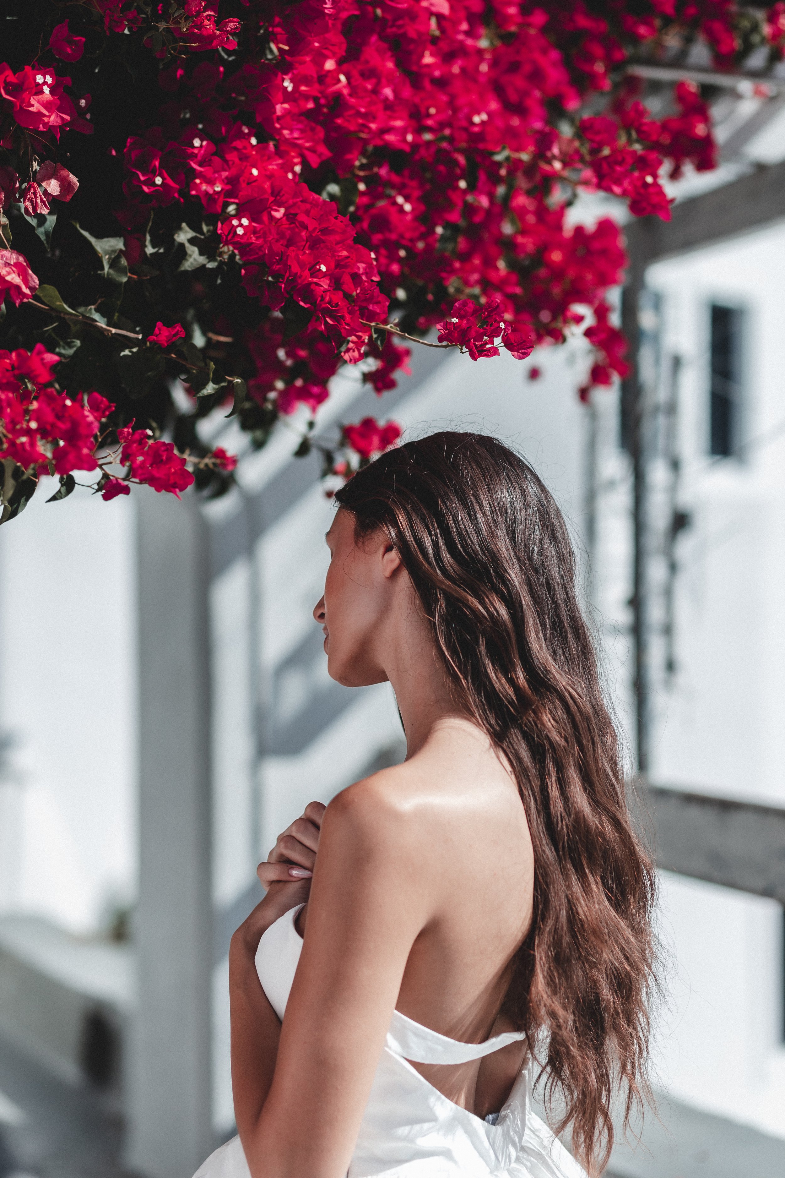 Bridal editorial photography in Santorini with Vera Wang, Pronovias and Dream by Savin