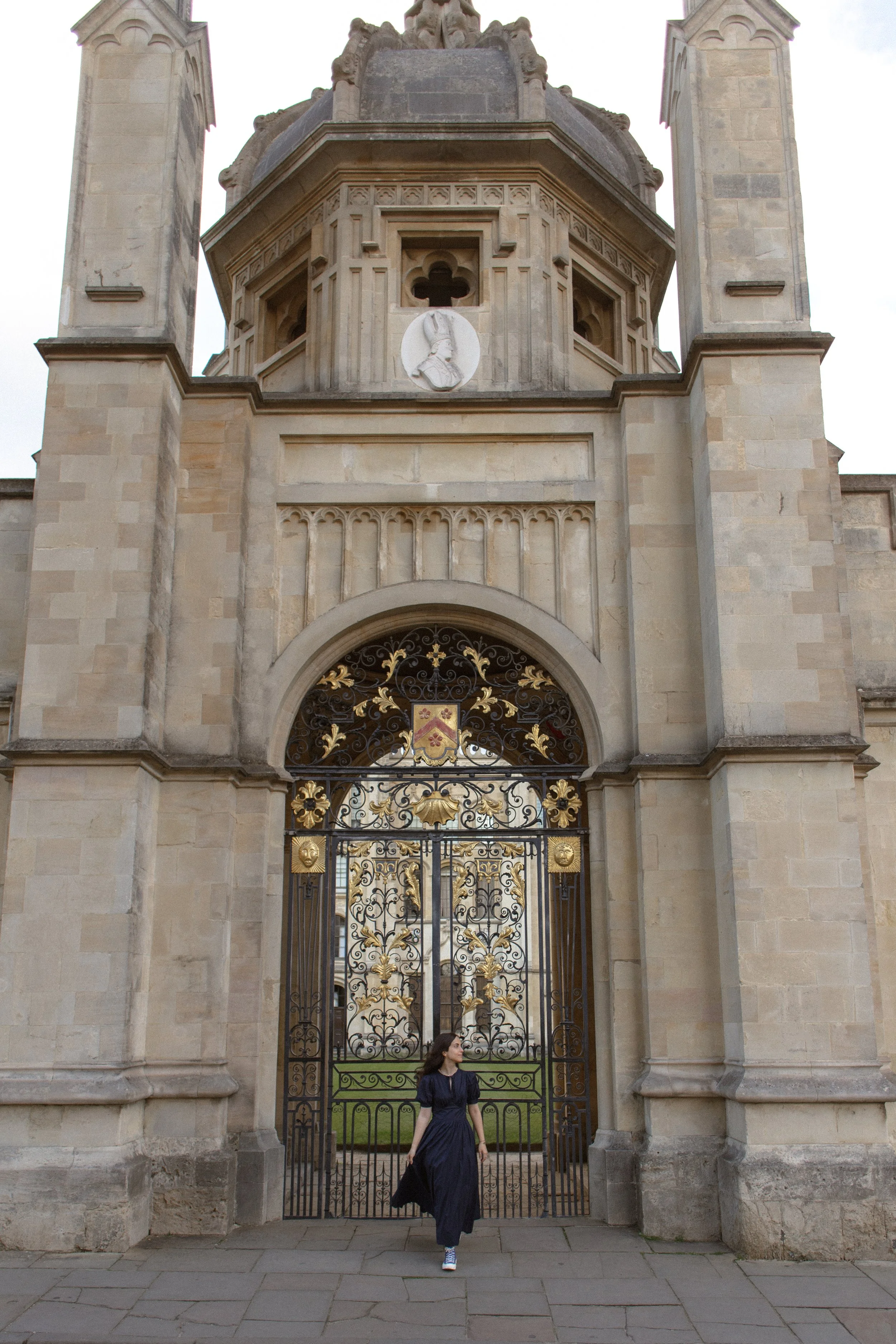 Oxford graduate. Oxford graduation photography in the UK. Graduation photographer