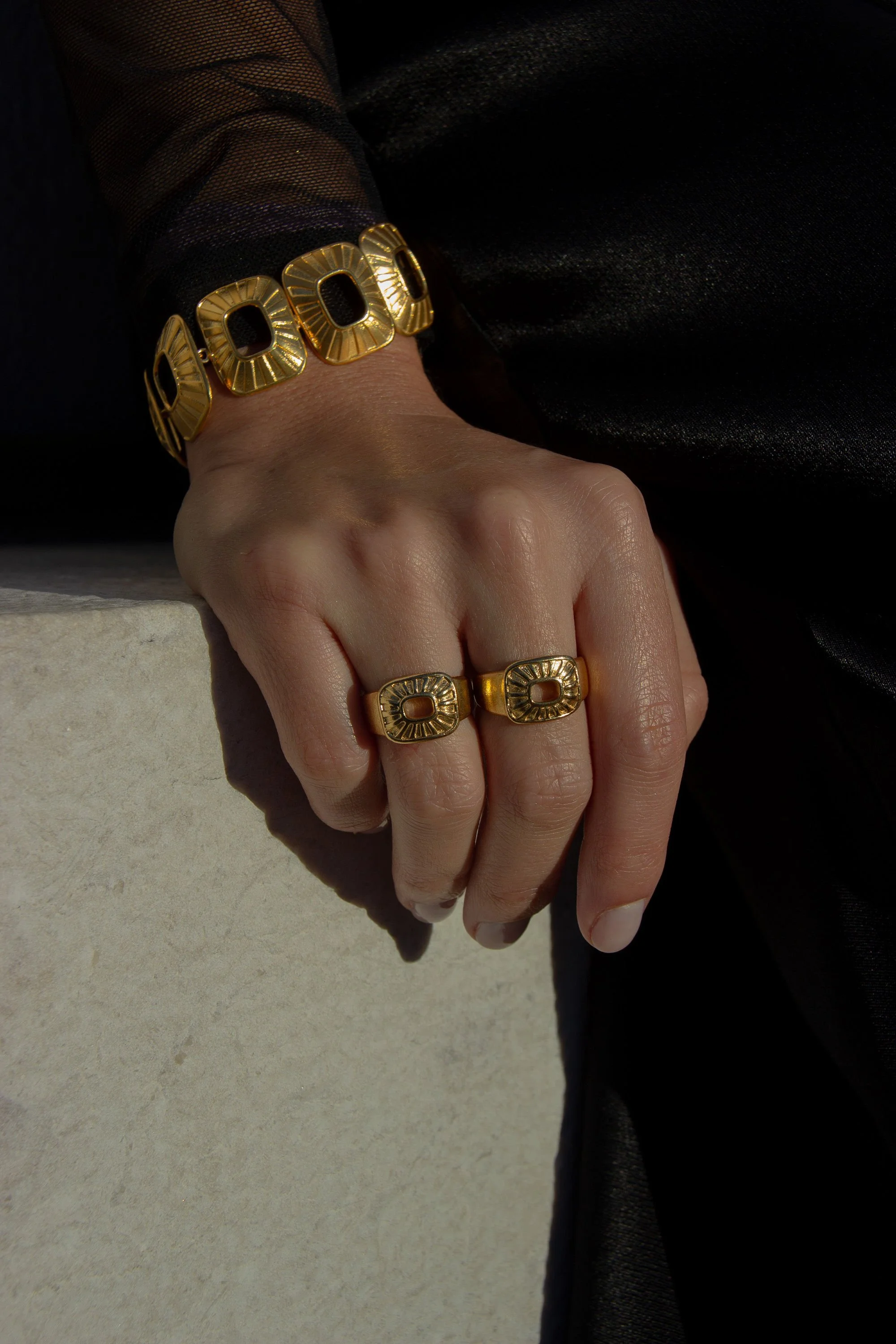 Rita_Carrega_Joalharia_Jewelry_Coleção_AURORA_Collection_Anel_Dourado_Gold_Plated_Ring_#AUR_A01Au3.jpg
