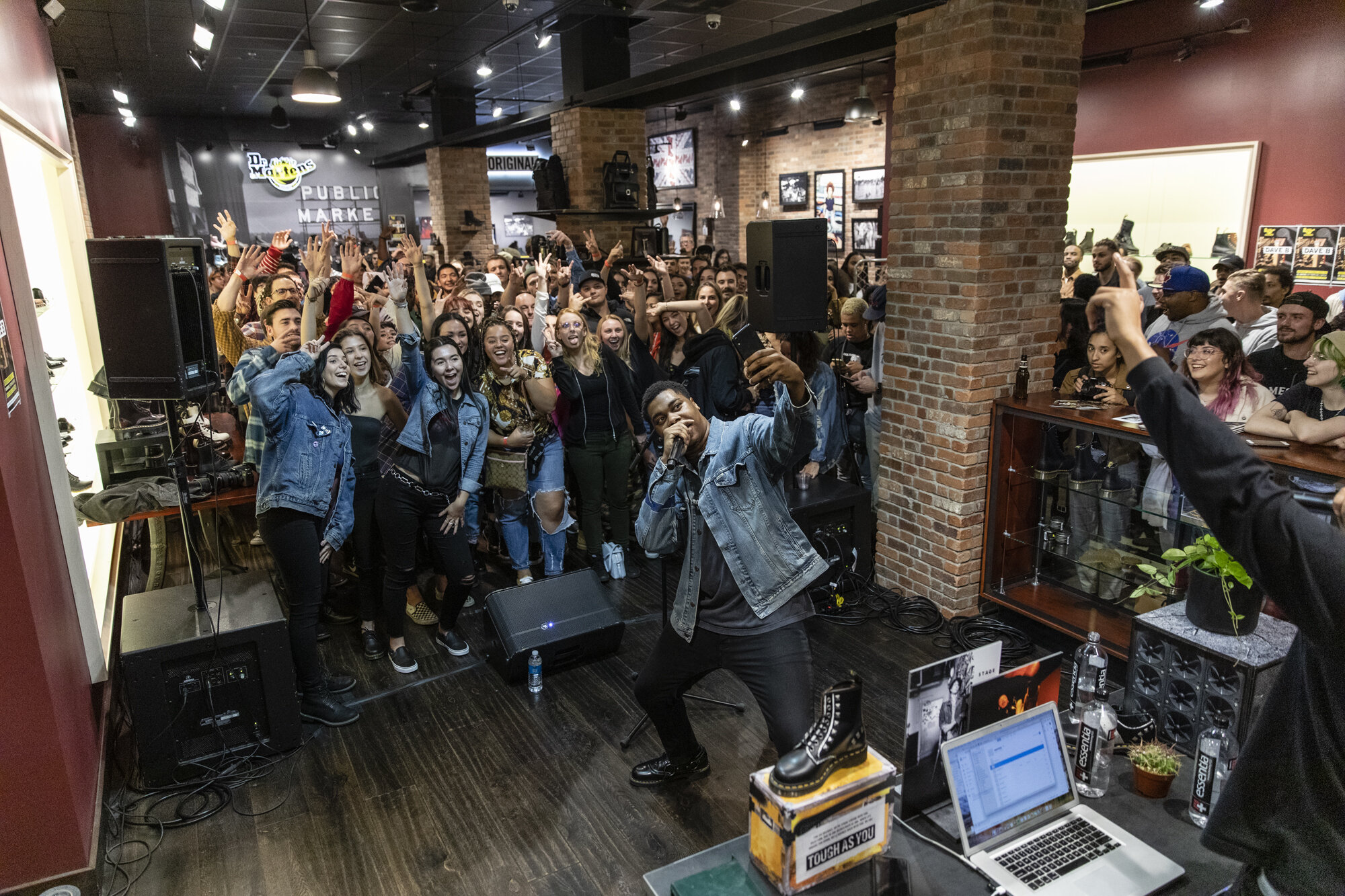 DrMartens_SEA_0414.jpg