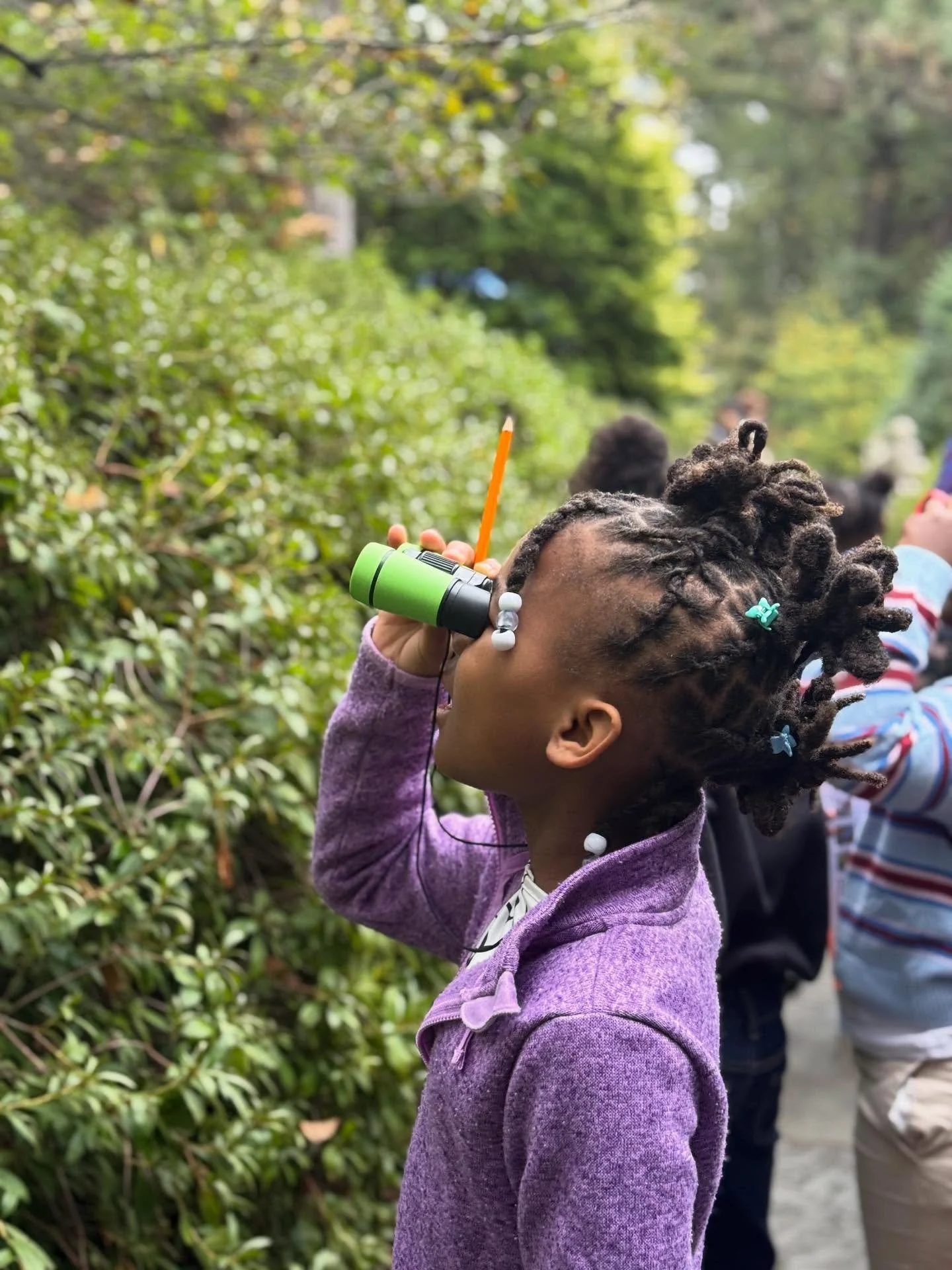 Our Bird Detectives @c.w.harriselementary took their math skills to @hillwoodmuseum today. 

Binoculars in hand, they used their eyes and ears to collect data. Students tallied every species they spotted, from house sparrows to DC's own official bird