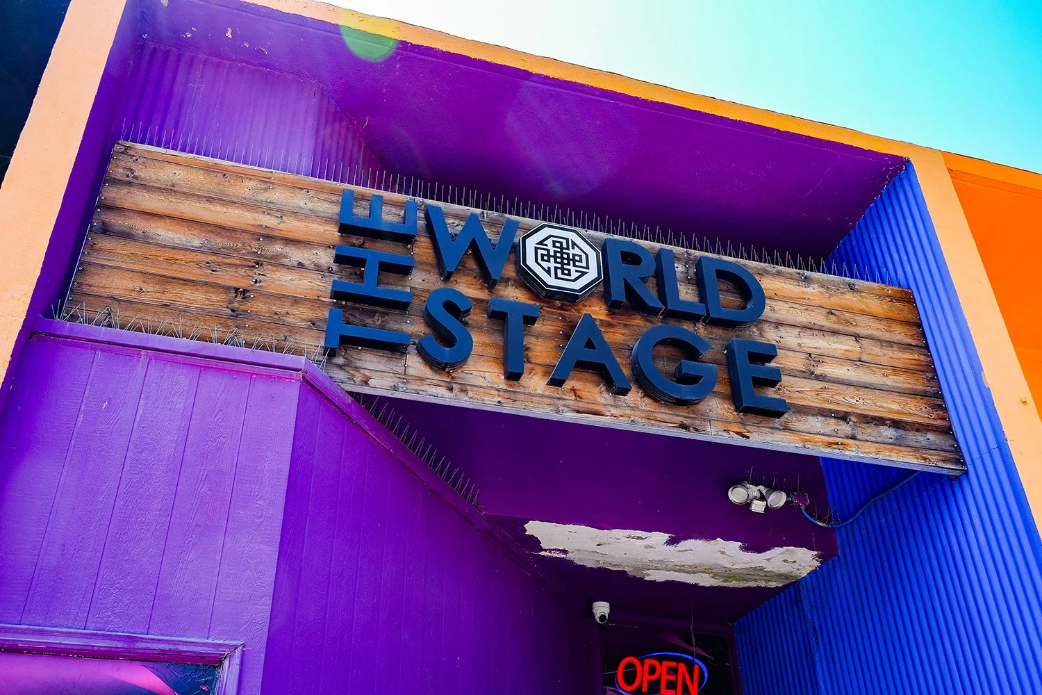  Dwight Trible  
 he/him  
 Executive Director  
 The World Stage Performance Gallery  
100 cap