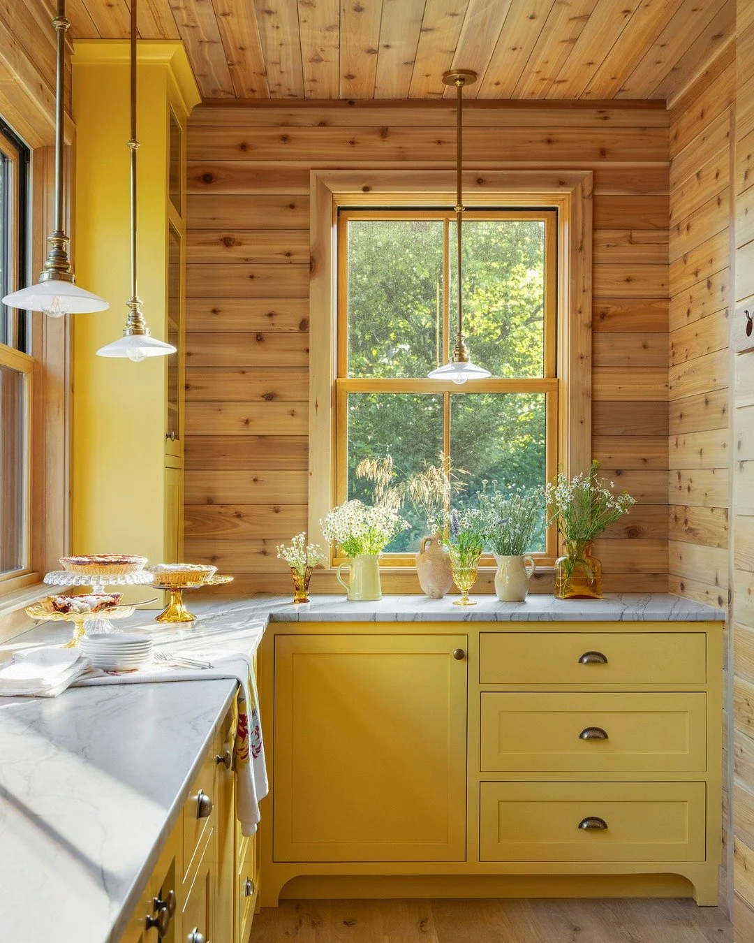 Pantry Appreciation✨⁣
⁣
Once a hidden workspace, today&rsquo;s butler&rsquo;s pantry has become one of the most coveted features in a luxury home &mdash; and for good reason.⁣
⁣
Whether you call it a scullery, prep kitchen, back kitchen, or service p