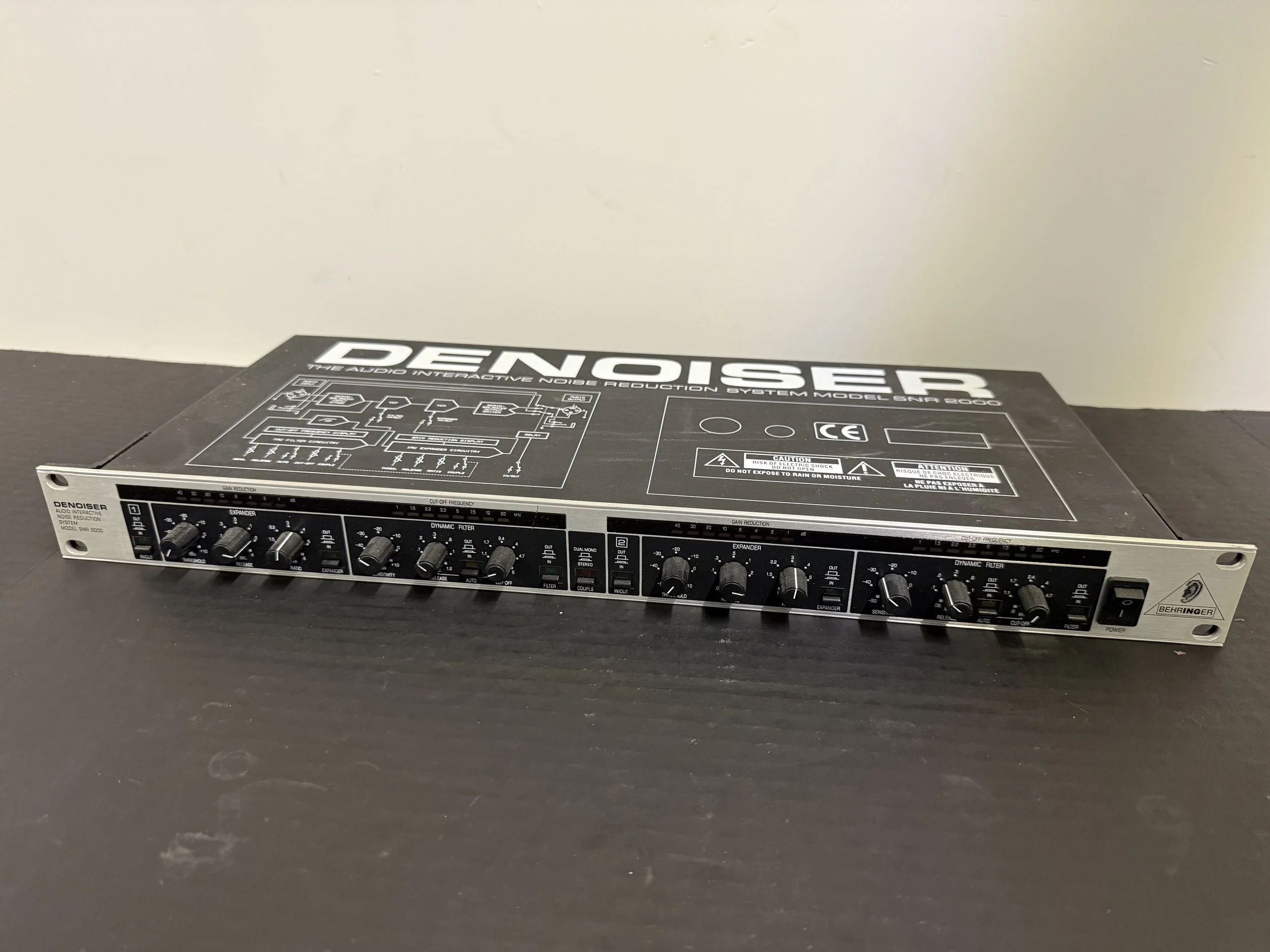 173.  Behringer Denoiser model SNR2000, not tested, as is smoking environment