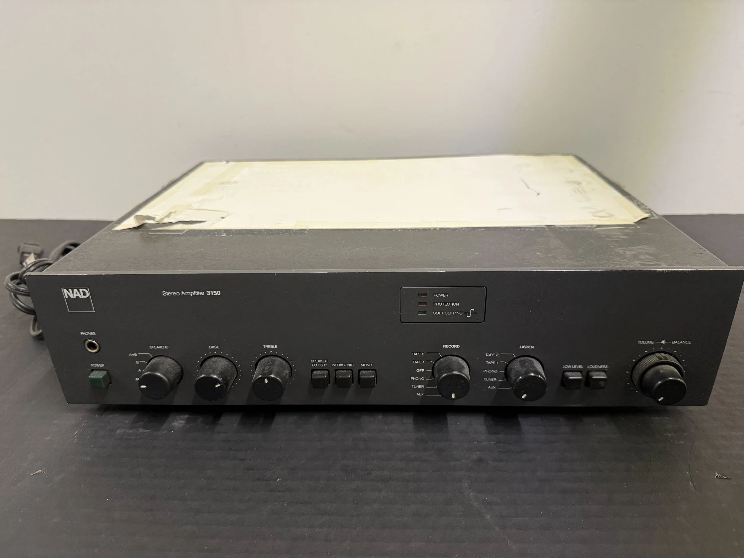 183.  NAD 3150 integrated stereo amplifier, not tested, as is smoking environment